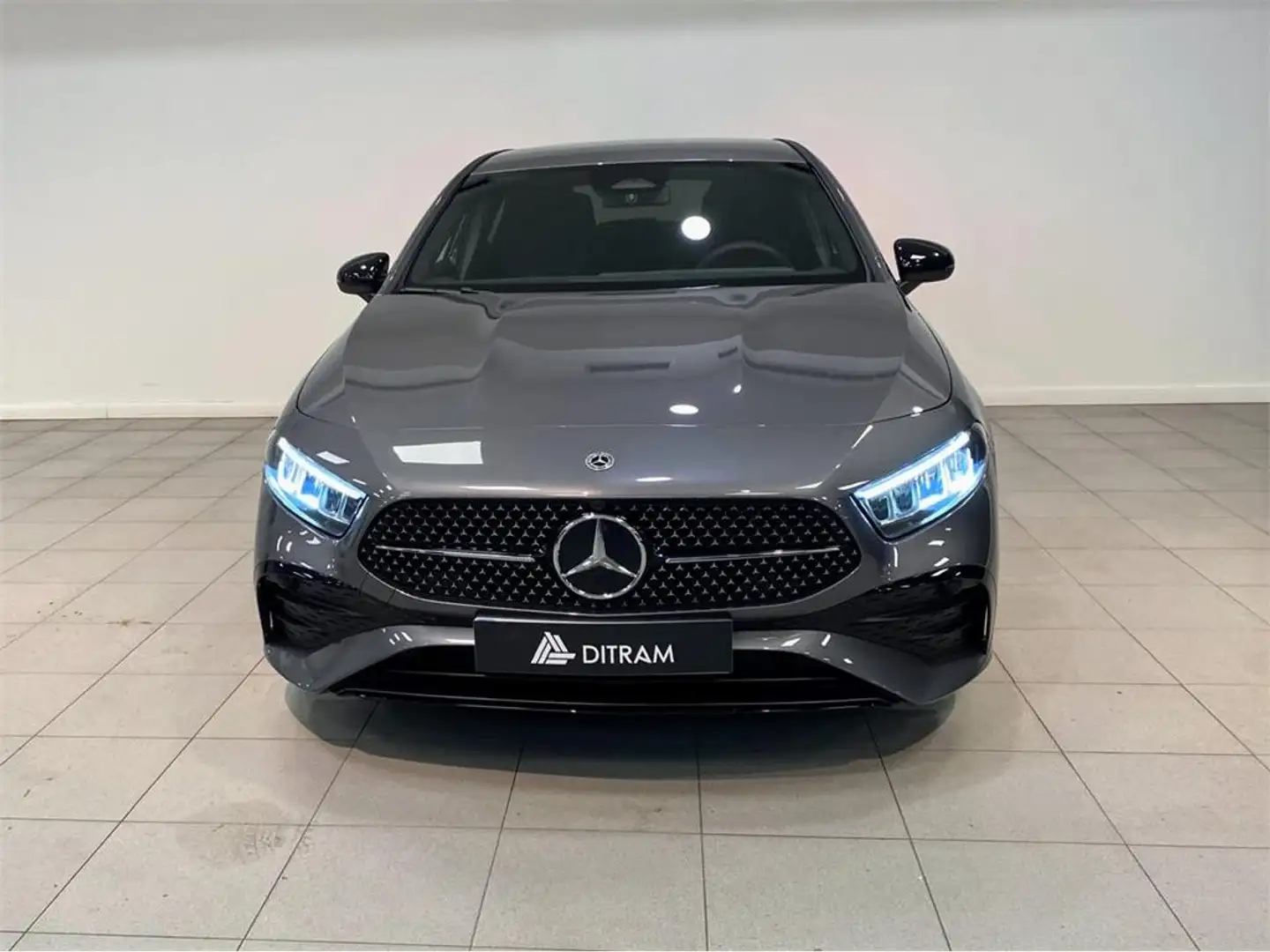 Mercedes-Benz A 200 d - 2