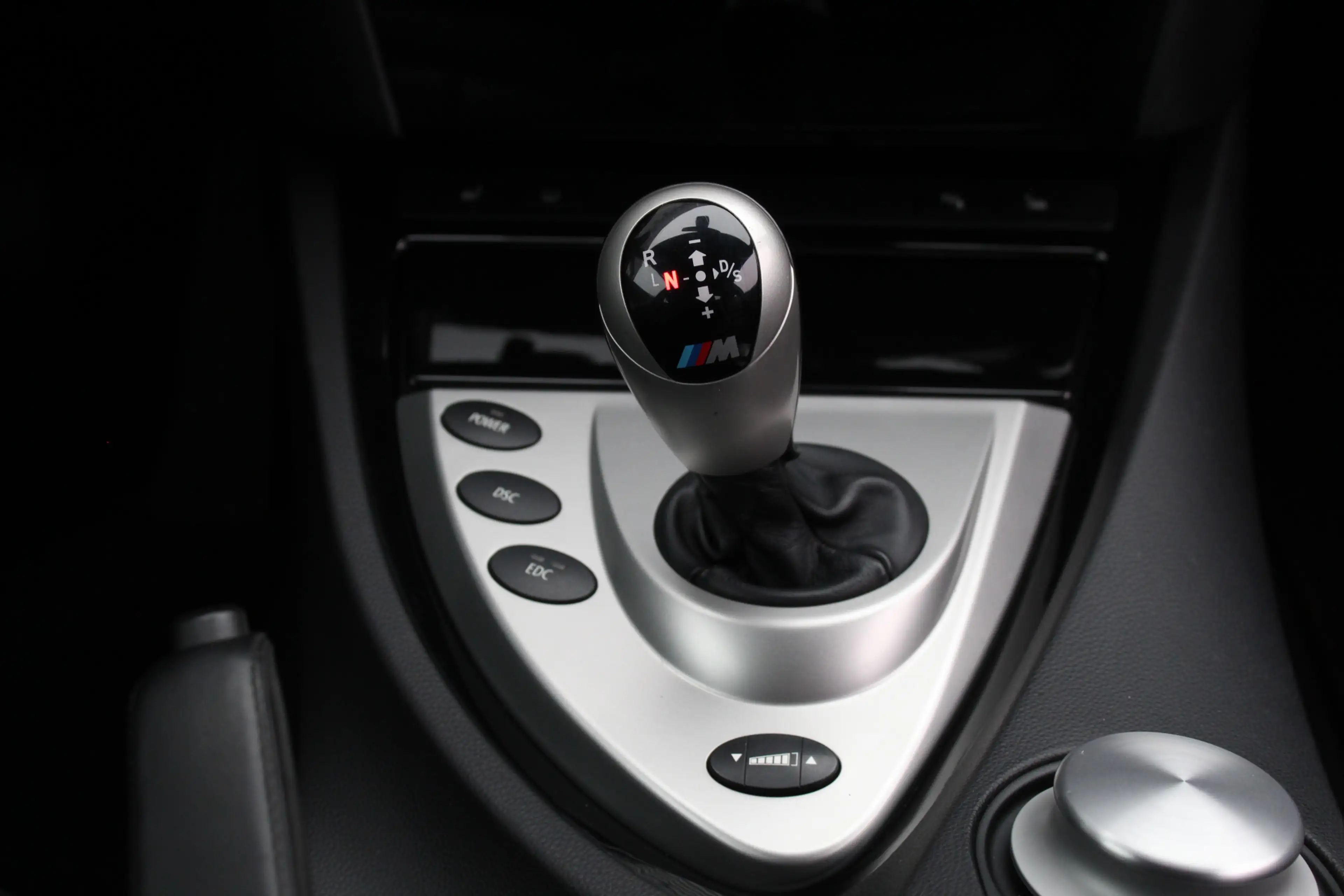 BMW M6 6-serie 5.0 V10 / SMG / Carbon / Keyless / N.A.P. — photo 14