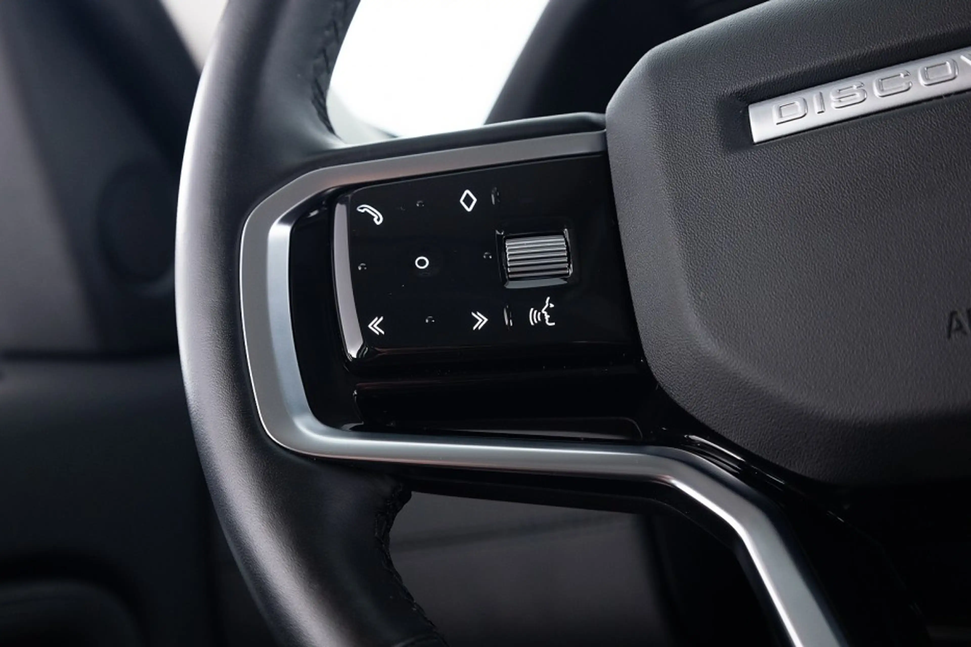 Land Rover Discovery Sport P300e R-Dynamic S Automaat | LEDER | CARPLAY | Ful — photo 16
