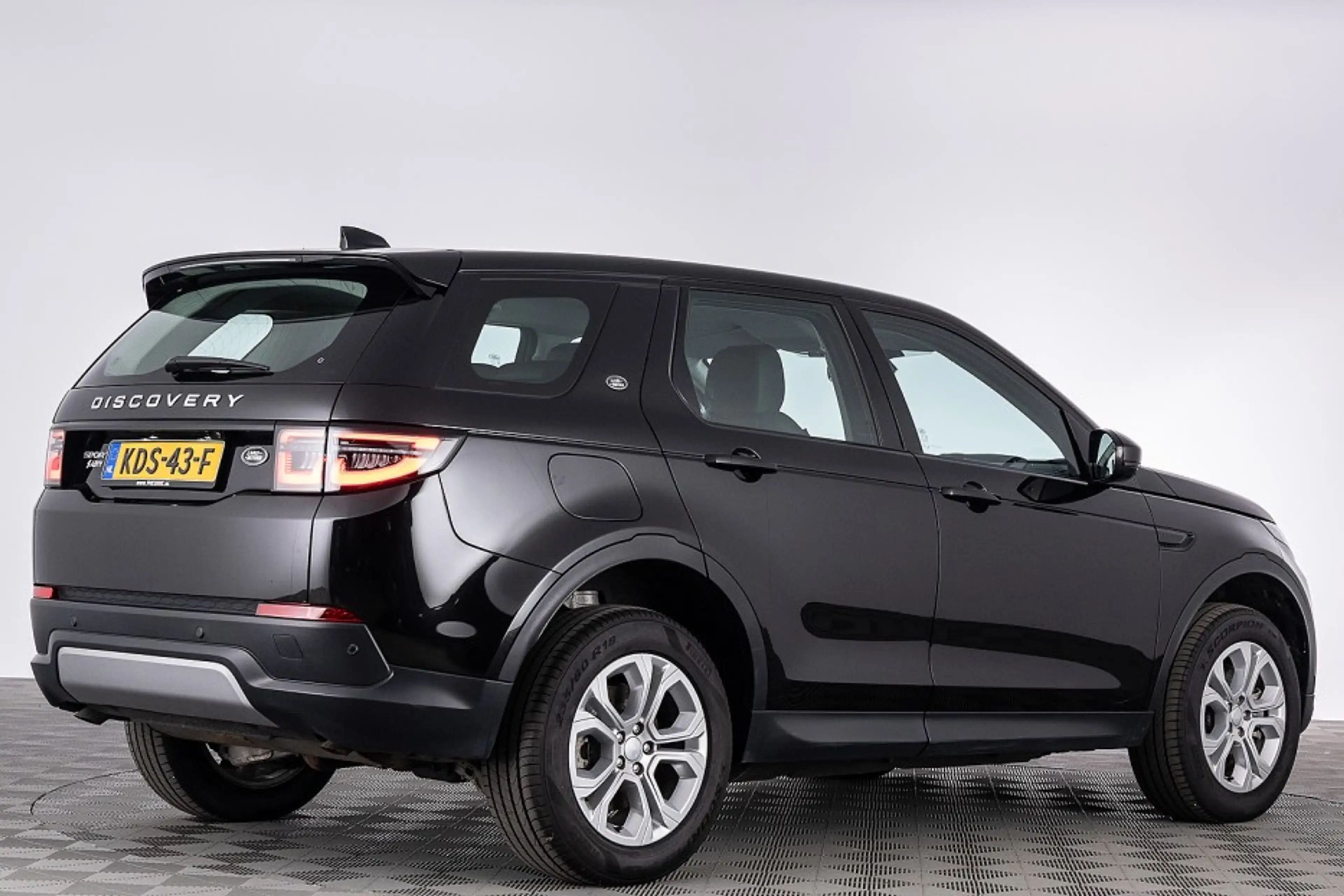 Land Rover Discovery Sport P300e R-Dynamic S Automaat | LEDER | CARPLAY | Ful — photo 30