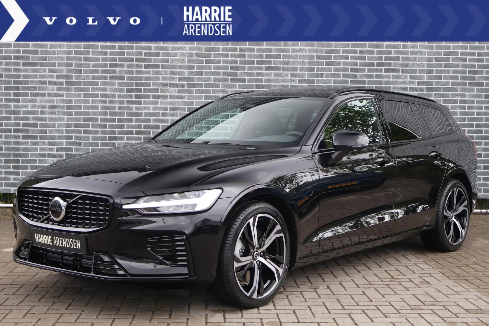 Volvo V60 2.0 T6 Plug-in hybrid AWD Plus Dark | Adaptieve Cr Zwart - 1