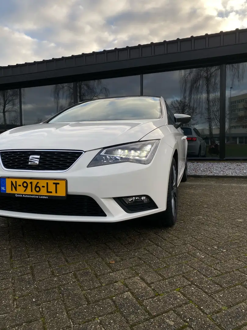 SEAT Leon 1.2 TSI Style - Led, Apple CarPlay, half leder, Wit - 1