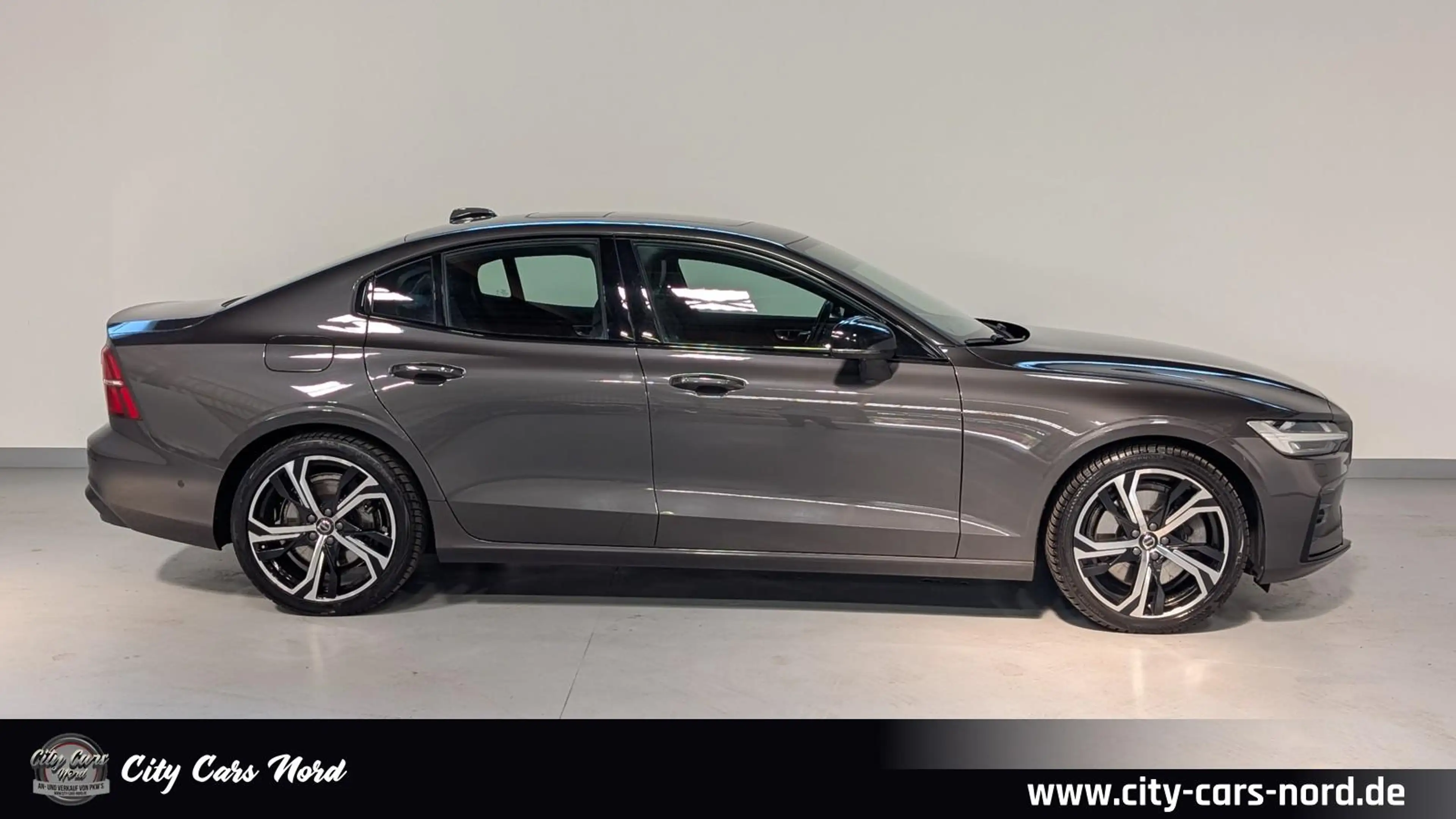 Volvo S60 Ultimate Dark AWD 360°+HEAD.UP+LED+AHK — photo 7