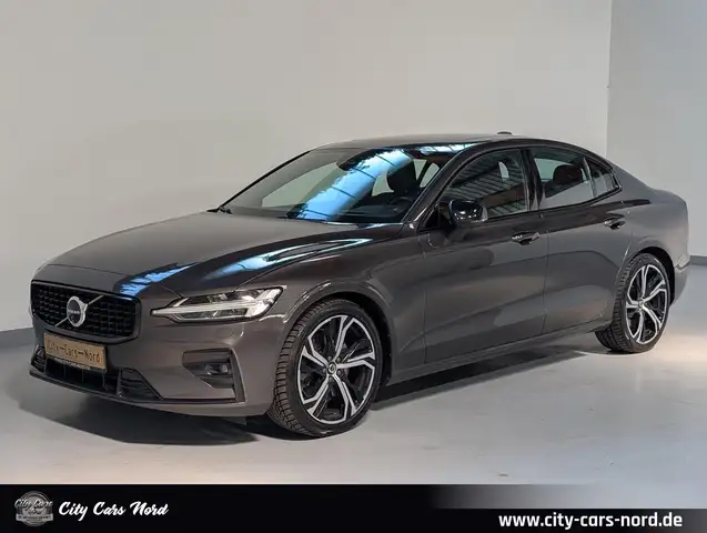 Volvo S60 Ultimate Dark AWD 360°+HEAD.UP+LED+AHK
