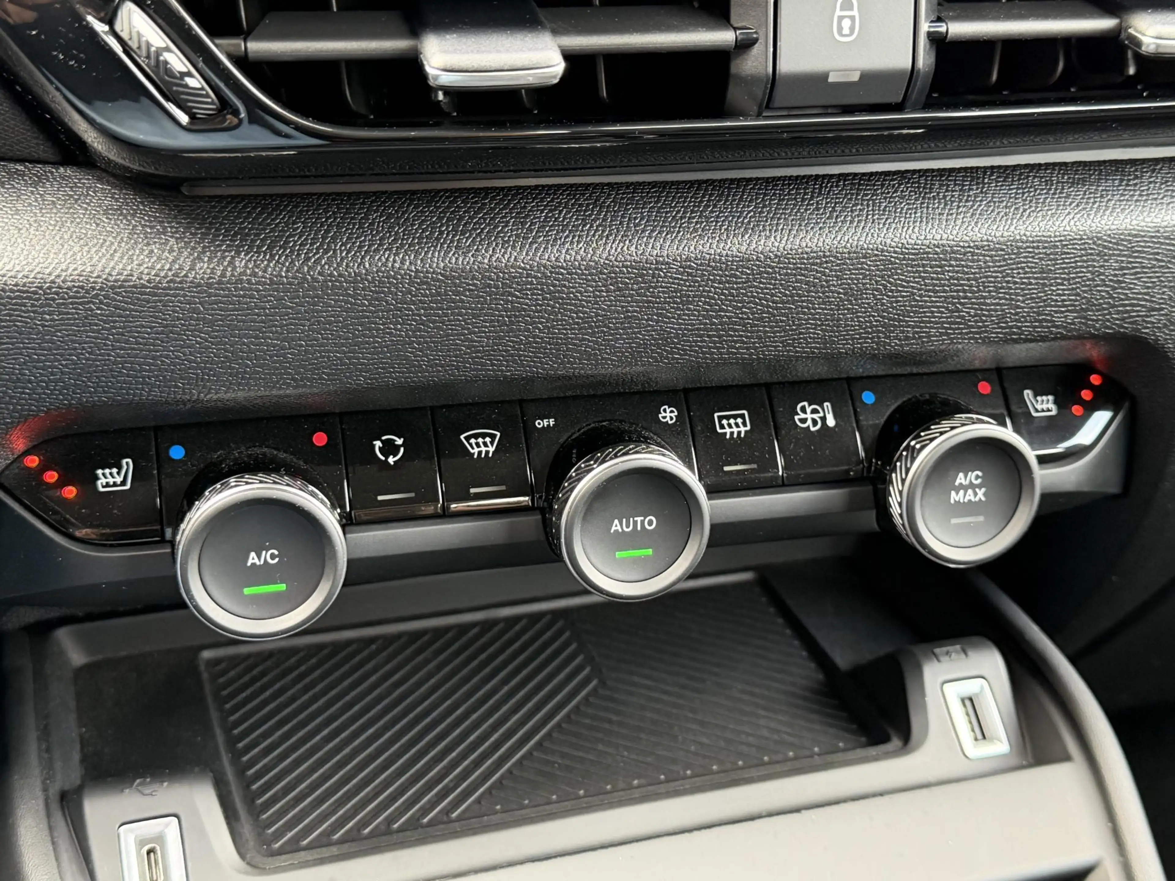 Citroen C4 1.2 Puretech Feel Edition 130PK, Camera, Stoelverw — photo 4