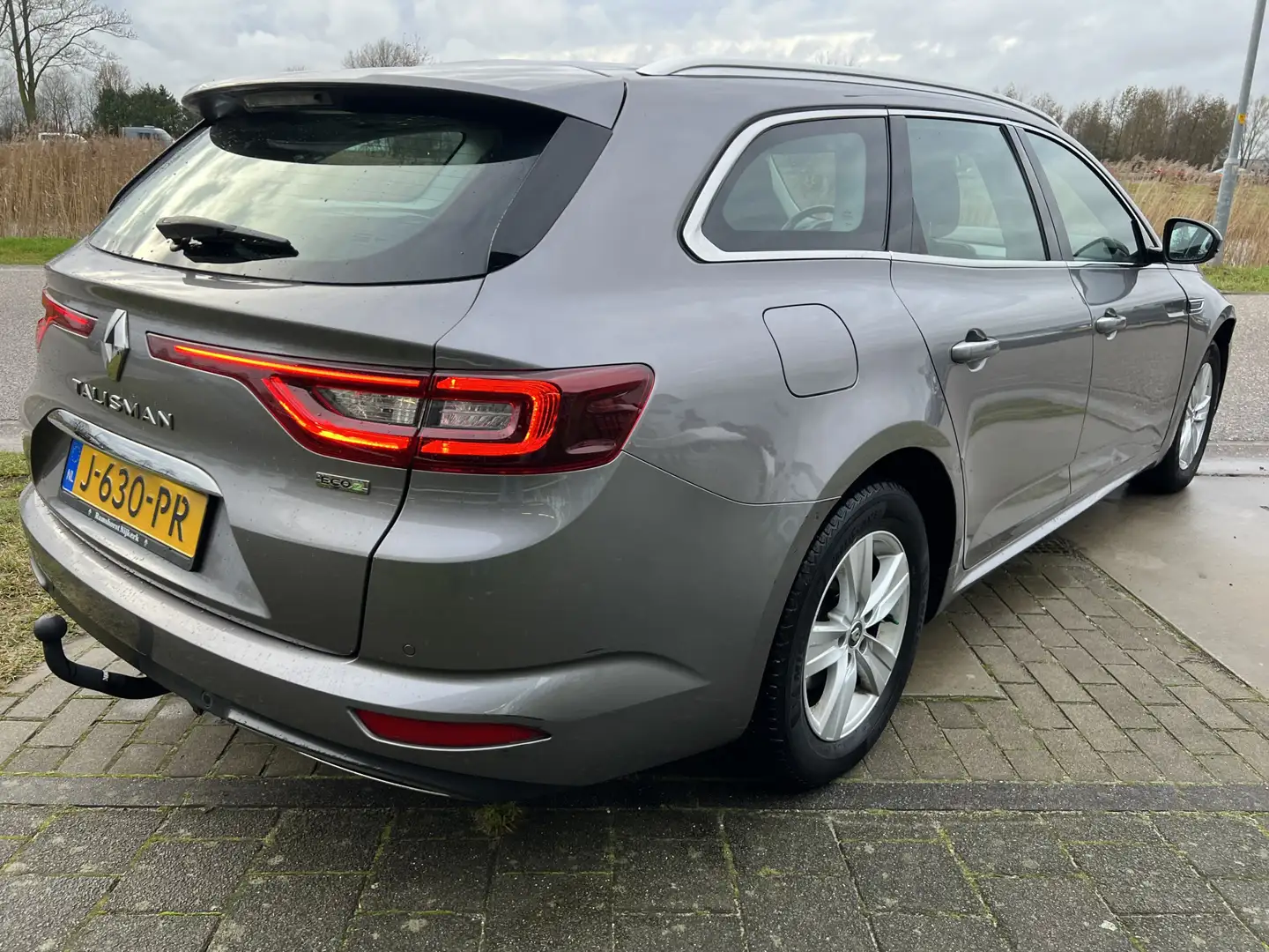 Renault Talisman Estate 1.5 dCi Zen / EXPORT! / Trekhaak / Cruise / Gris - 2