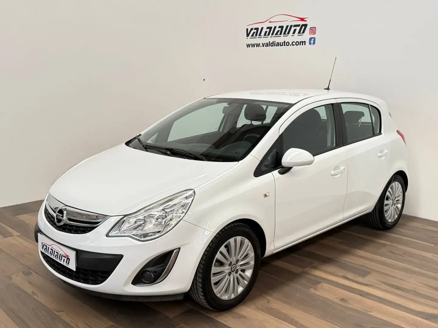 Opel Corsa 1.4 Turbo Color Edition Start & Stop Blanc - 1