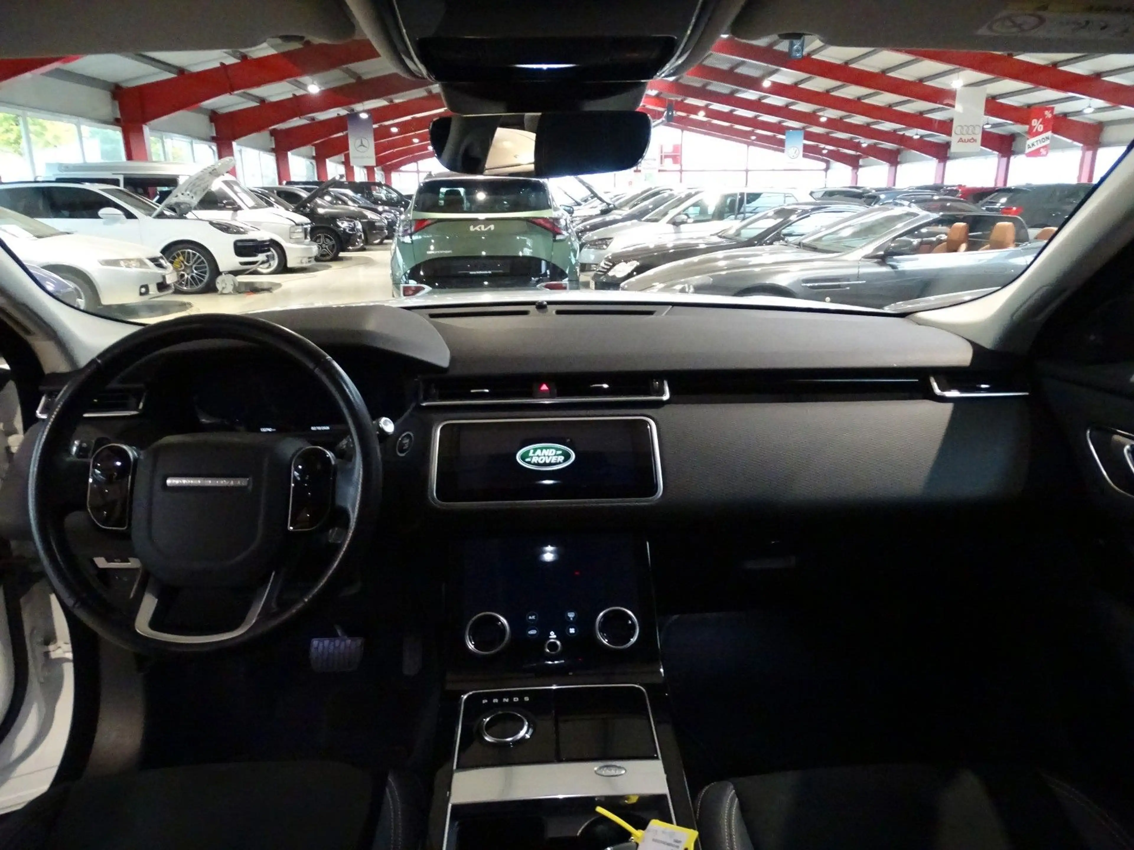 Land Rover Range Rover Velar 3.0d*AHK+EL-SITZE+LEDER+HUD — photo 12