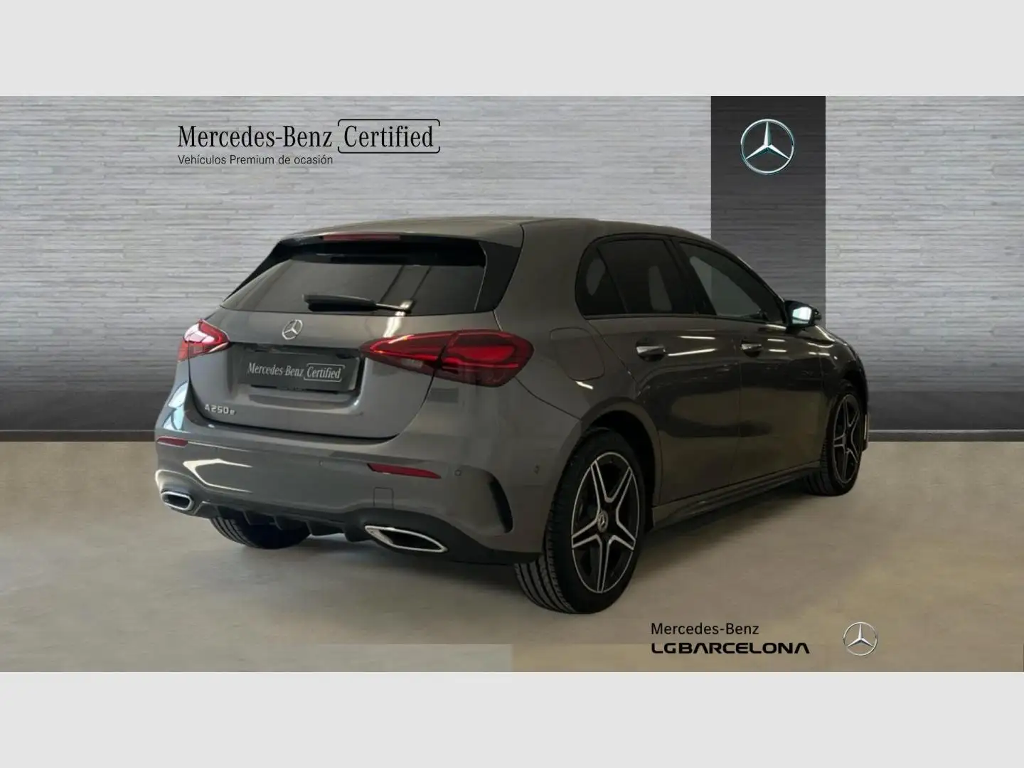 Mercedes-Benz A 250 e AMG LINE Gris - 2