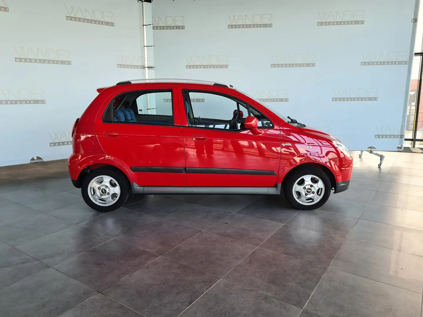 Chevrolet Matiz 0.8 Style 5-drs Uniek lage KM stand! /Airco/Radio/ Rood - 2