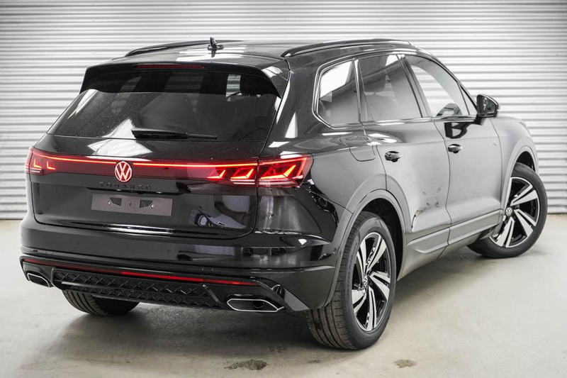 Volkswagen Touareg 3,0 V6 TDI 4Motion R-Line - LAGER 210 kW (286 P... — photo 3