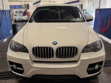 BMW X6 2009 White SUV