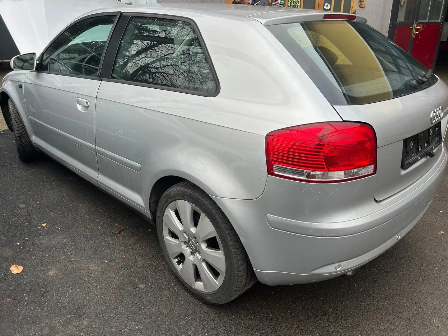 Audi A3 1.9 TDI Ambition Grau - 2