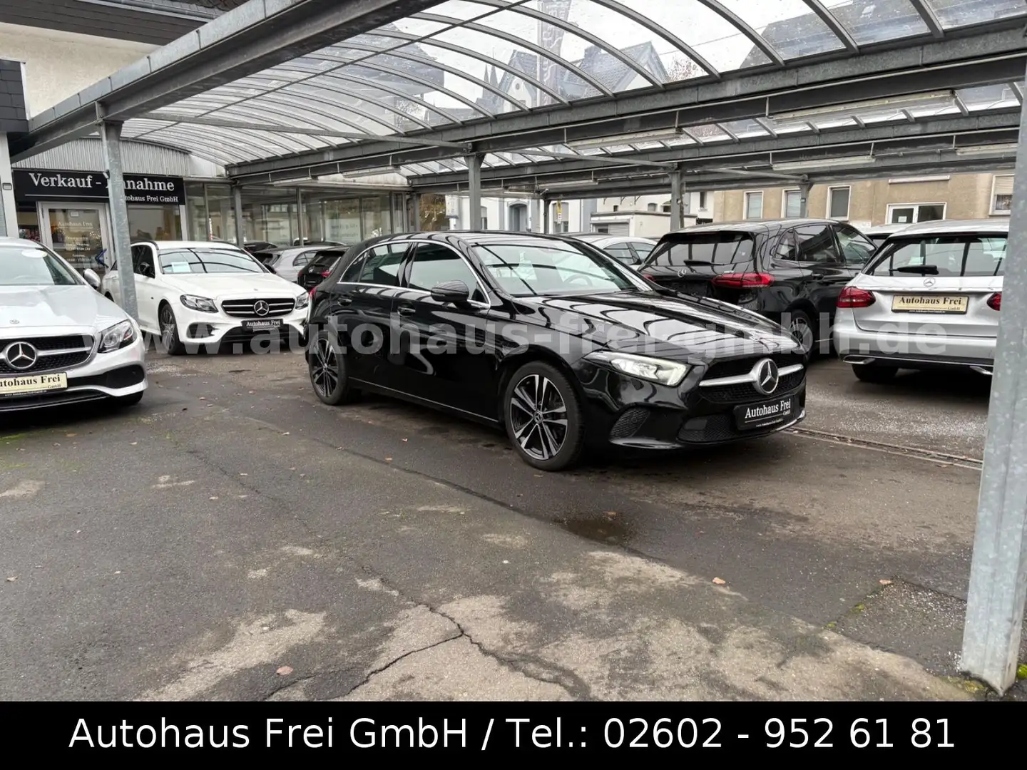 Mercedes-Benz A 180 Edition 19 Progressive*LED*SITZH.*WIDESCRE Schwarz - 2