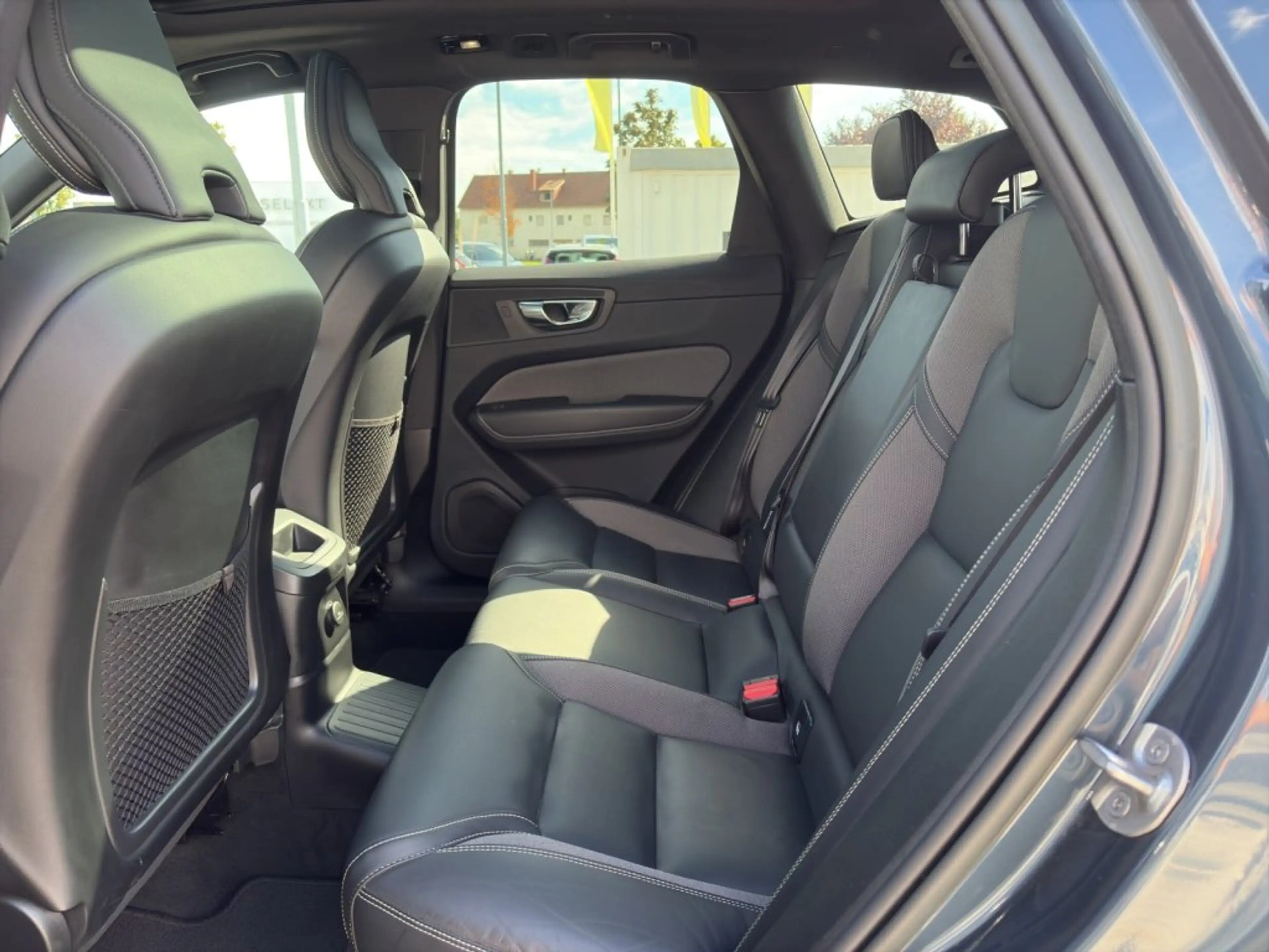 Volvo XC60 Recharge Plus, T6 AWD Plug-in Hybrid, Elektri — photo 8