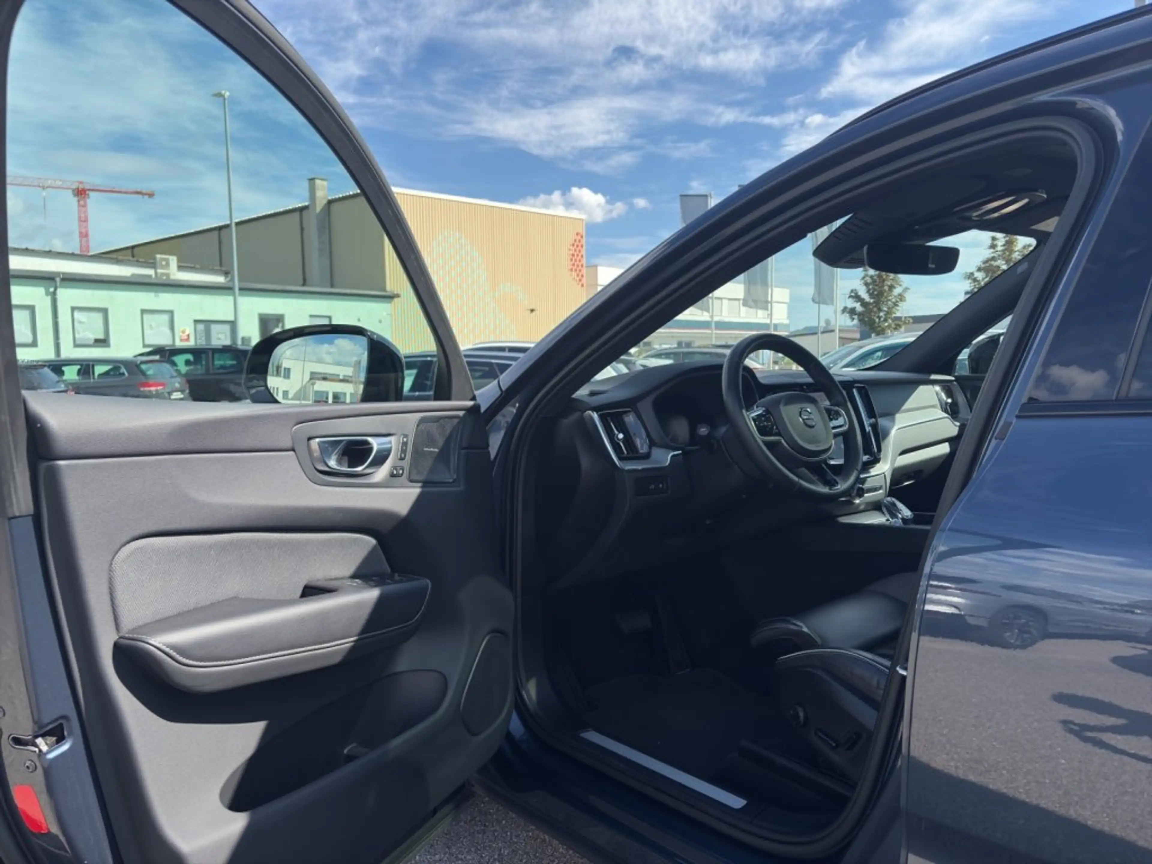 Volvo XC60 Recharge Plus, T6 AWD Plug-in Hybrid, Elektri — photo 9