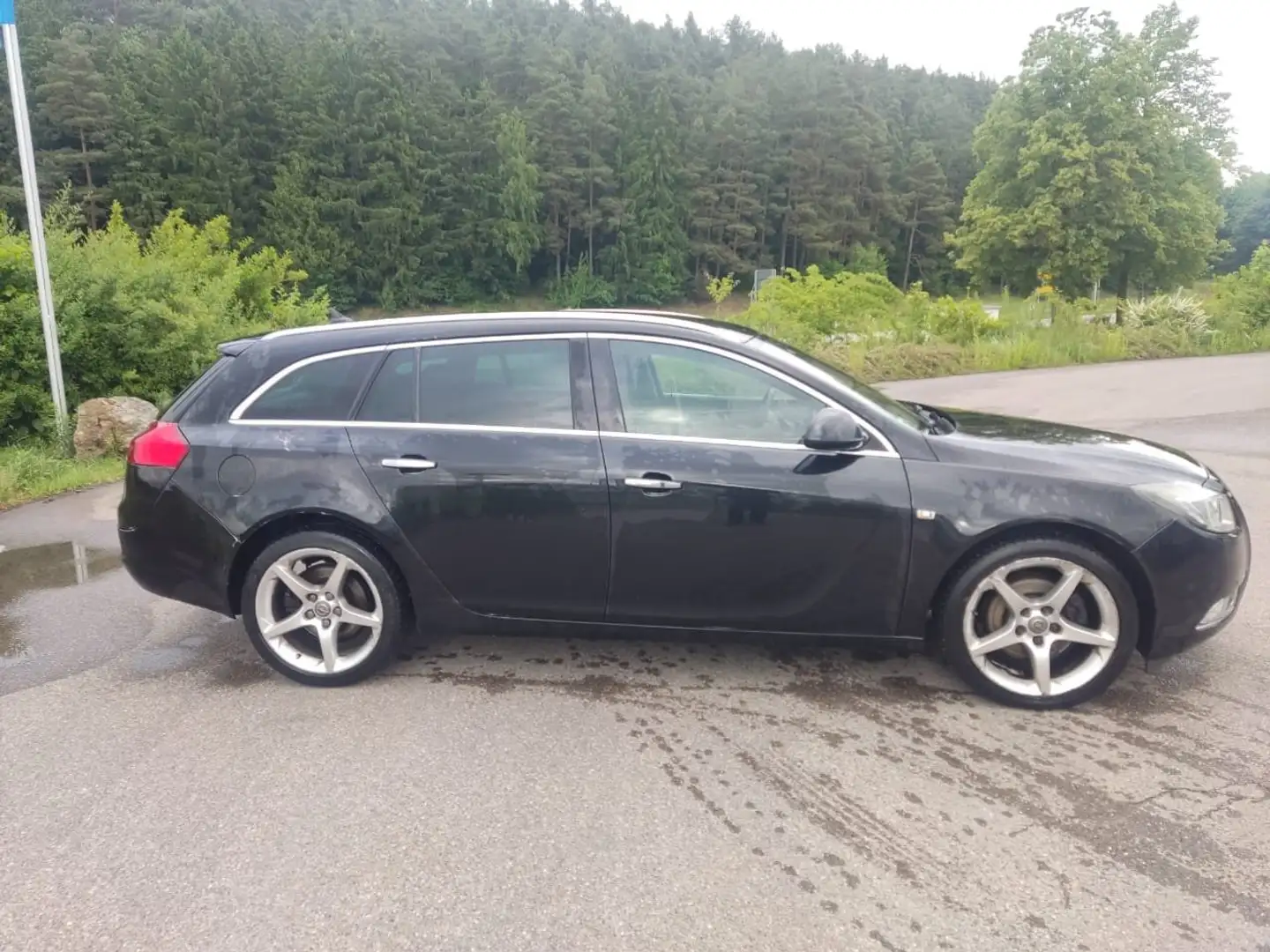 Opel Insignia Insignia 2.0 CDTI Sports Tourer Design Edition Schwarz - 1