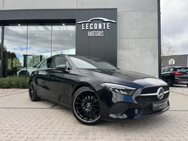 Mercedes-Benz A 180 A 180 7G-DCT Facelift Widescreen/LED/Sportzetels