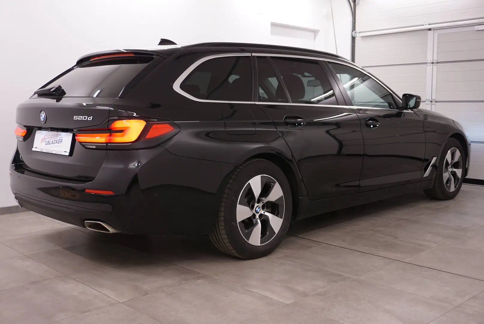 BMW 520 d touring // Ambientebeleuchtung // Volllederausstattung Schwarz - 2