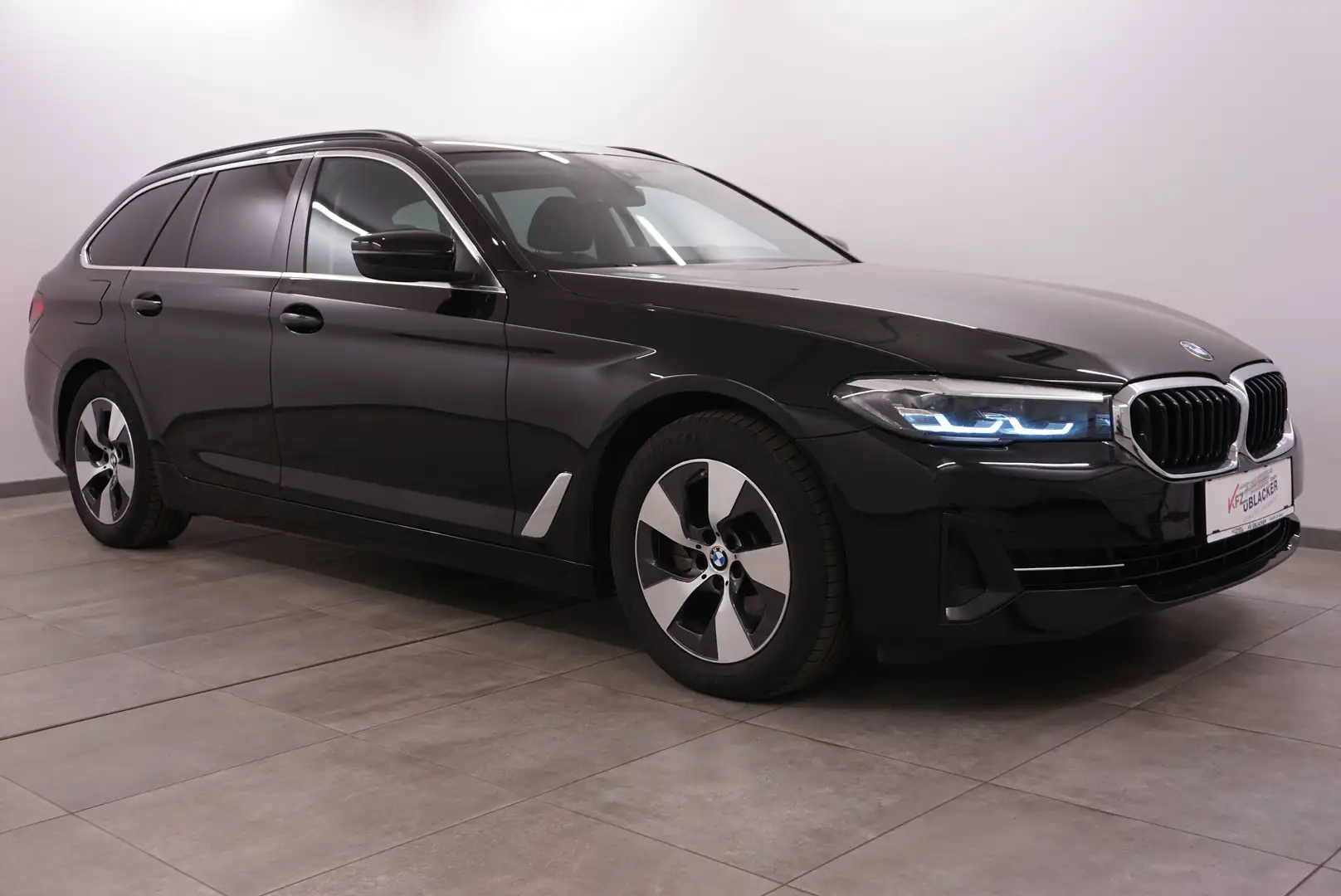BMW 520 d touring // Ambientebeleuchtung // Volllederausstattung Schwarz - 1