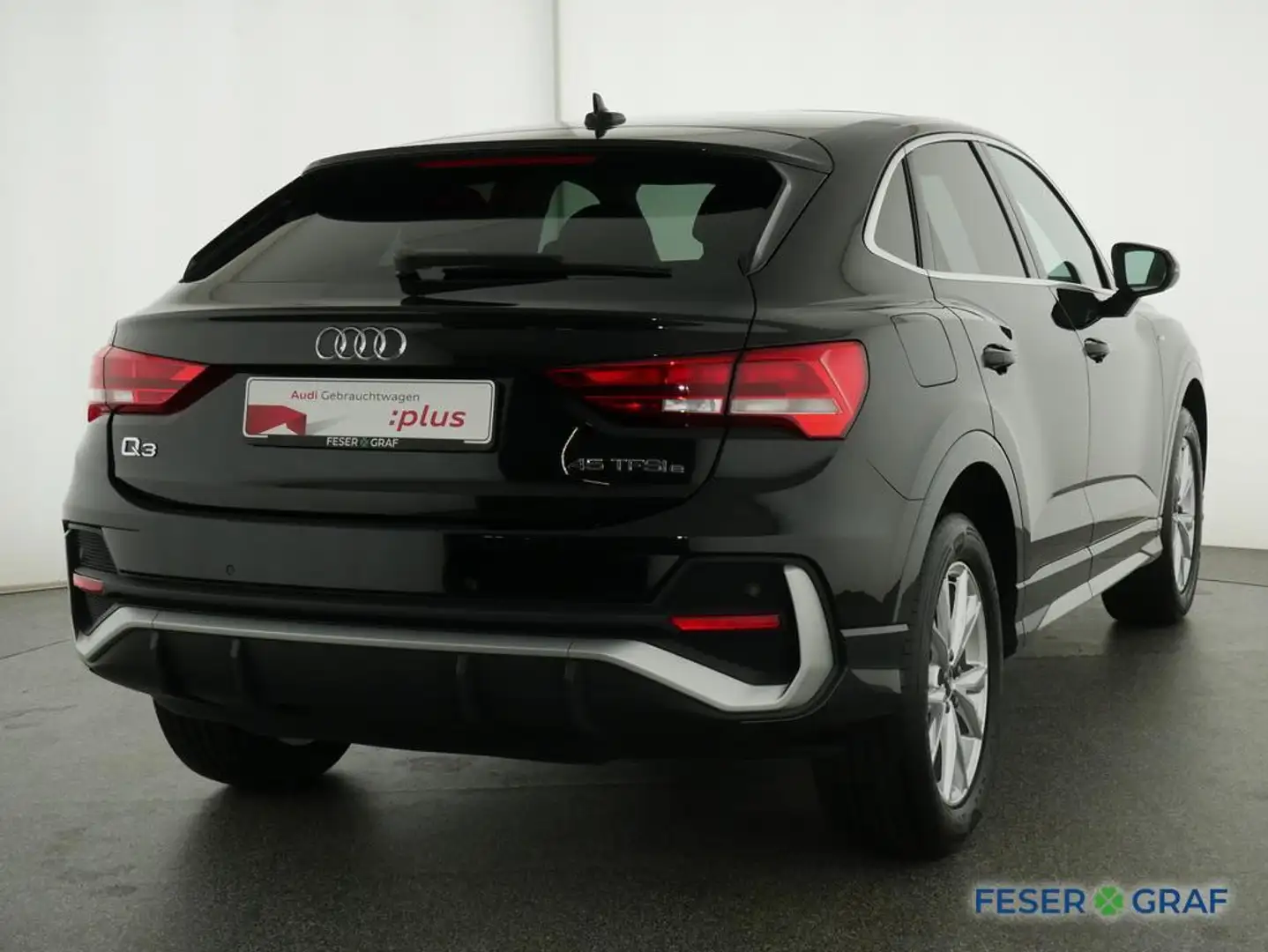 Audi Q3 Sportback S line 45 TFSI e Navi Plus/ Panorama/ vi Schwarz - 2