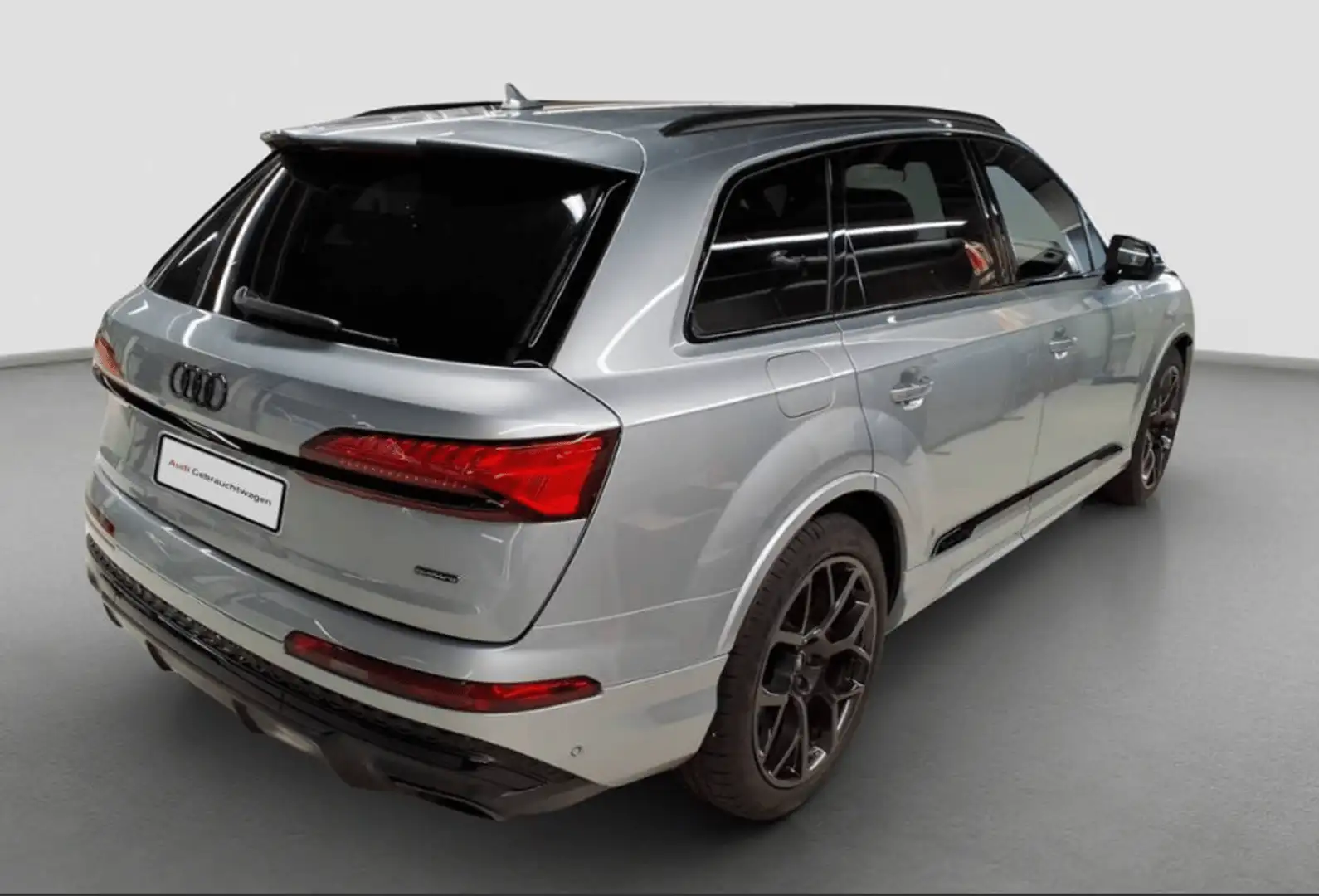 Audi Q7 55 TFSI e quattro S line 290 kW Silber - 2