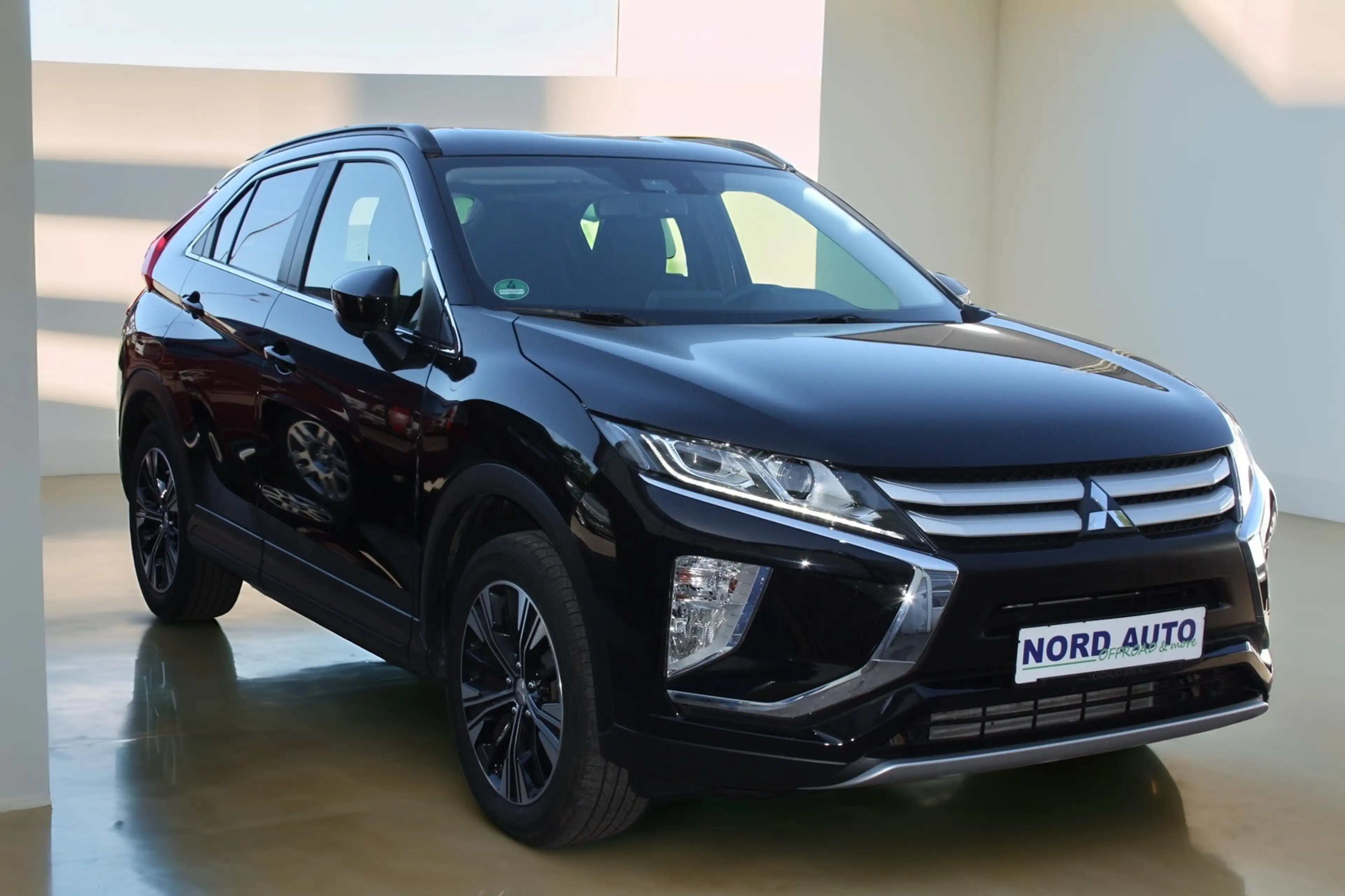 Mitsubishi Eclipse Cross 1.5 Autom. MultiMedia/Kam/Tüv NEU — photo 4