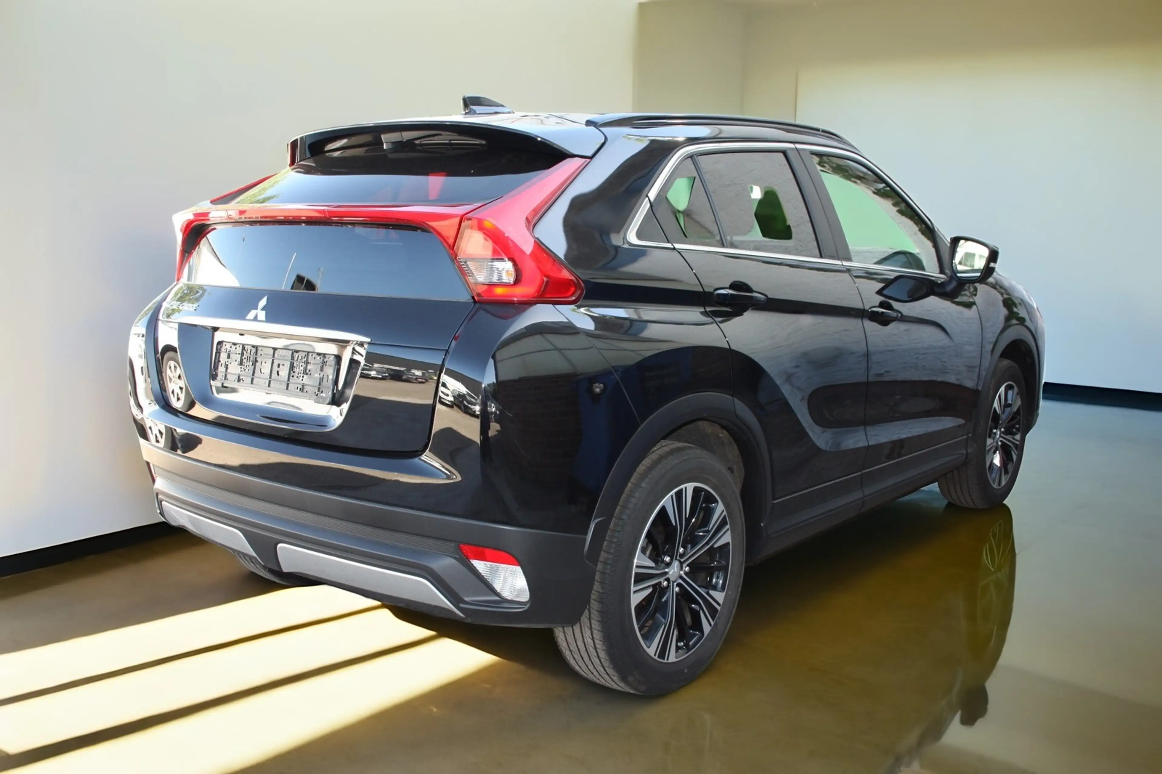 Mitsubishi Eclipse Cross 1.5 Autom. MultiMedia/Kam/Tüv NEU — photo 9
