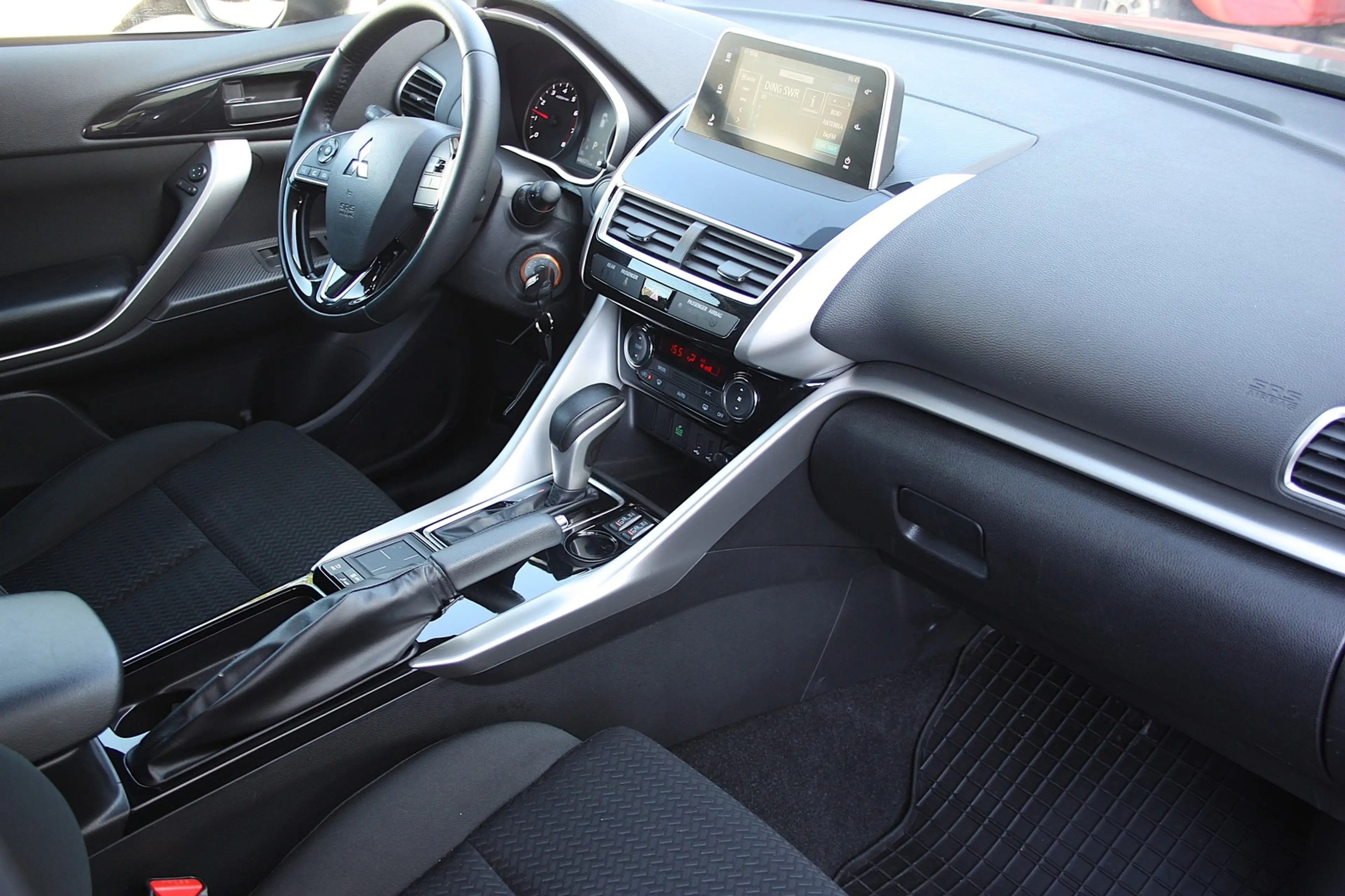 Mitsubishi Eclipse Cross 1.5 Autom. MultiMedia/Kam/Tüv NEU — photo 11