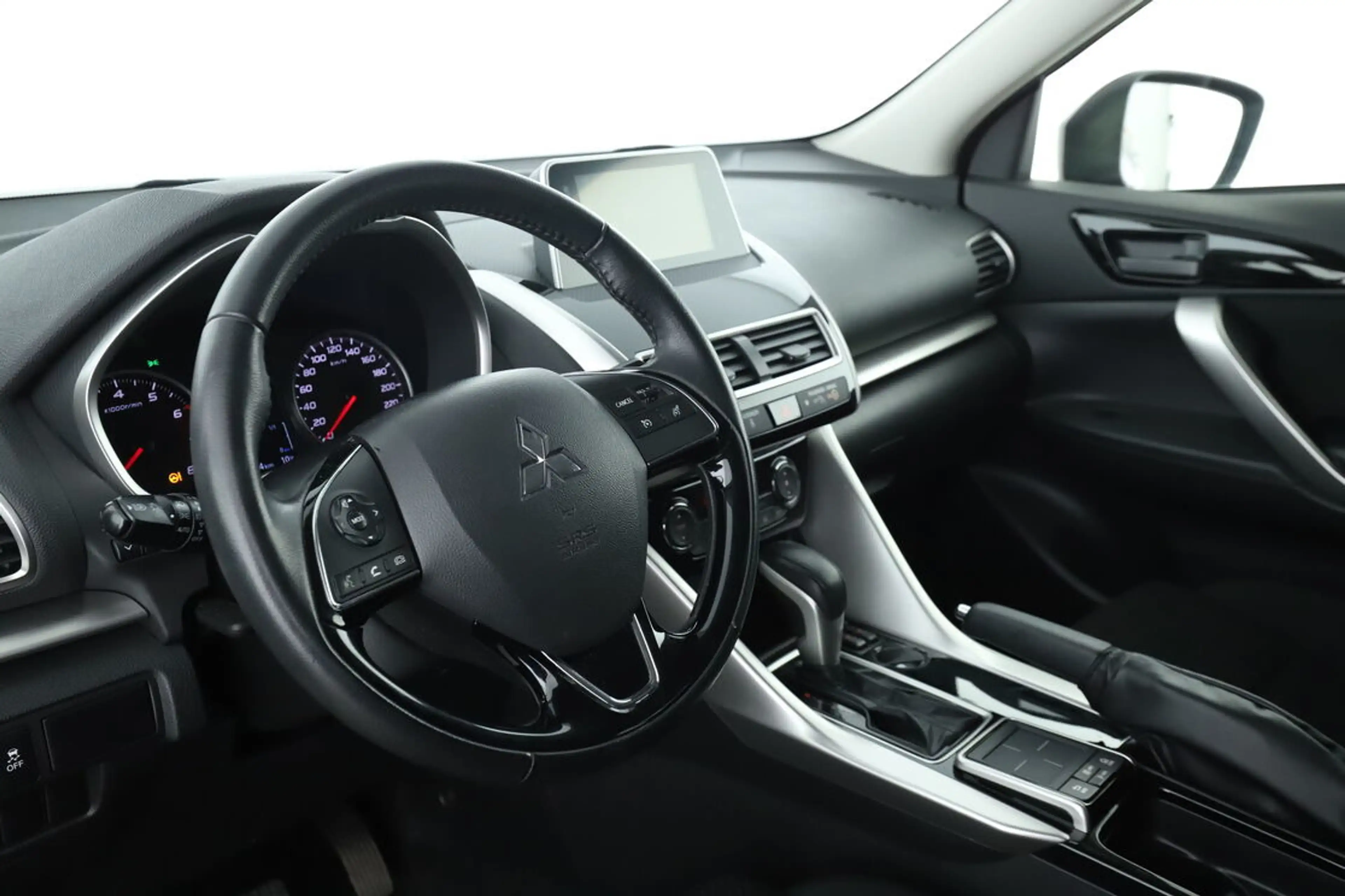 Mitsubishi Eclipse Cross 1.5 Autom. MultiMedia/Kam/Tüv NEU — photo 12