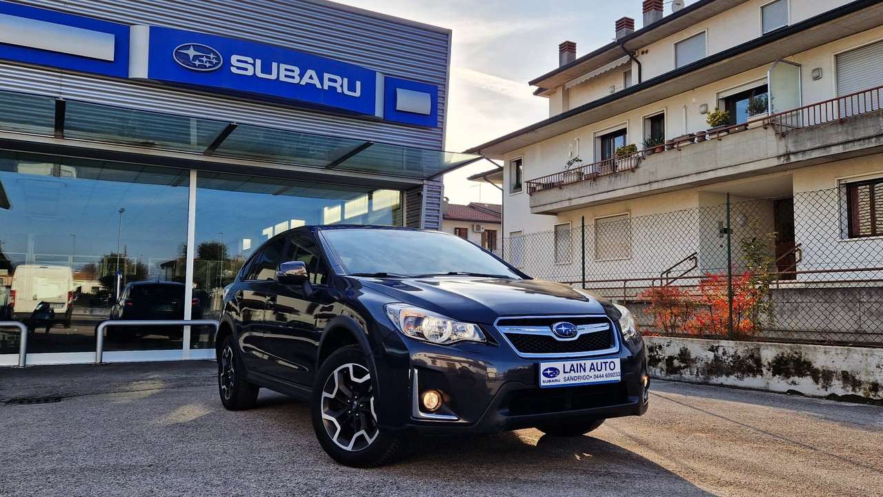 Subaru XV 2.0i ES Style 6mt 4X4
