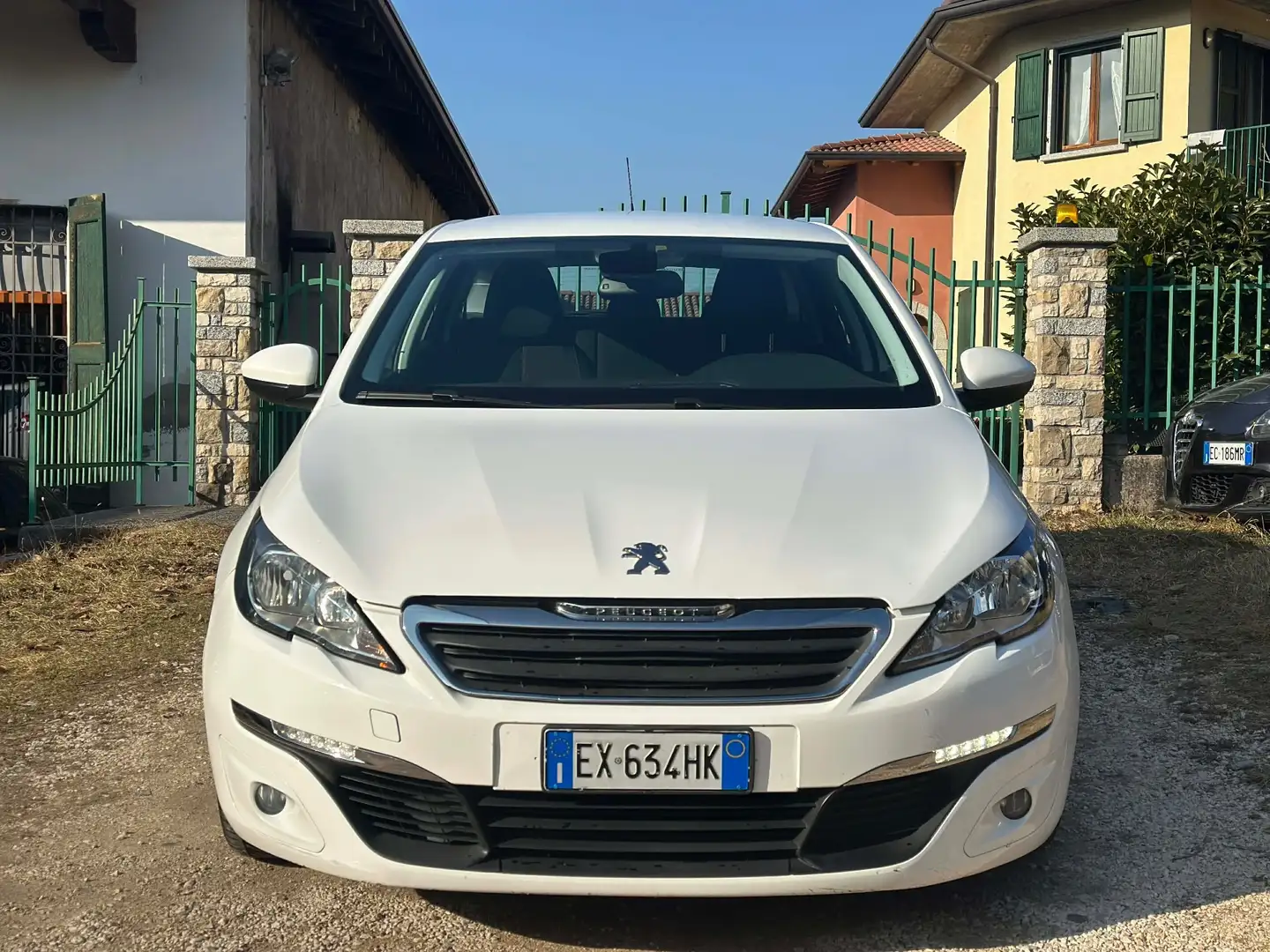 Peugeot 308 308 1.6 e-HDi 115 CV Stop&Start SW Business Weiß - 2