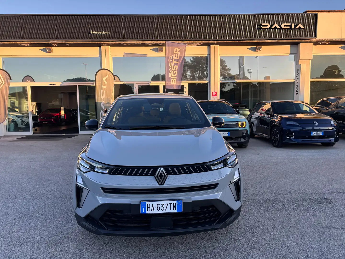 Renault Captur Captur II 2024 1.0 eco-g Evolution 100cv Km Zero Grigio - 2