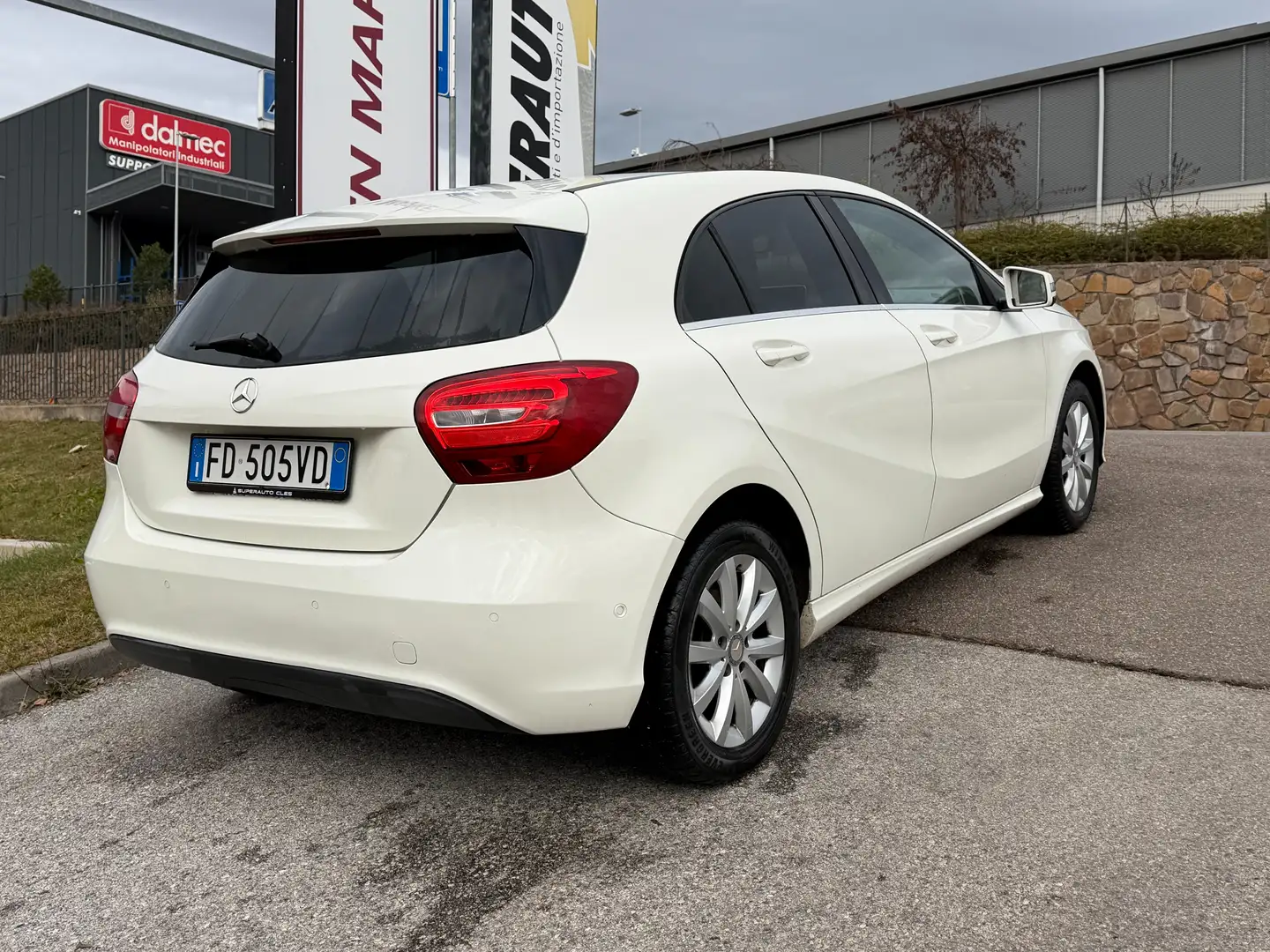 Mercedes-Benz A 180 Classe A - W176 Business Weiß - 2