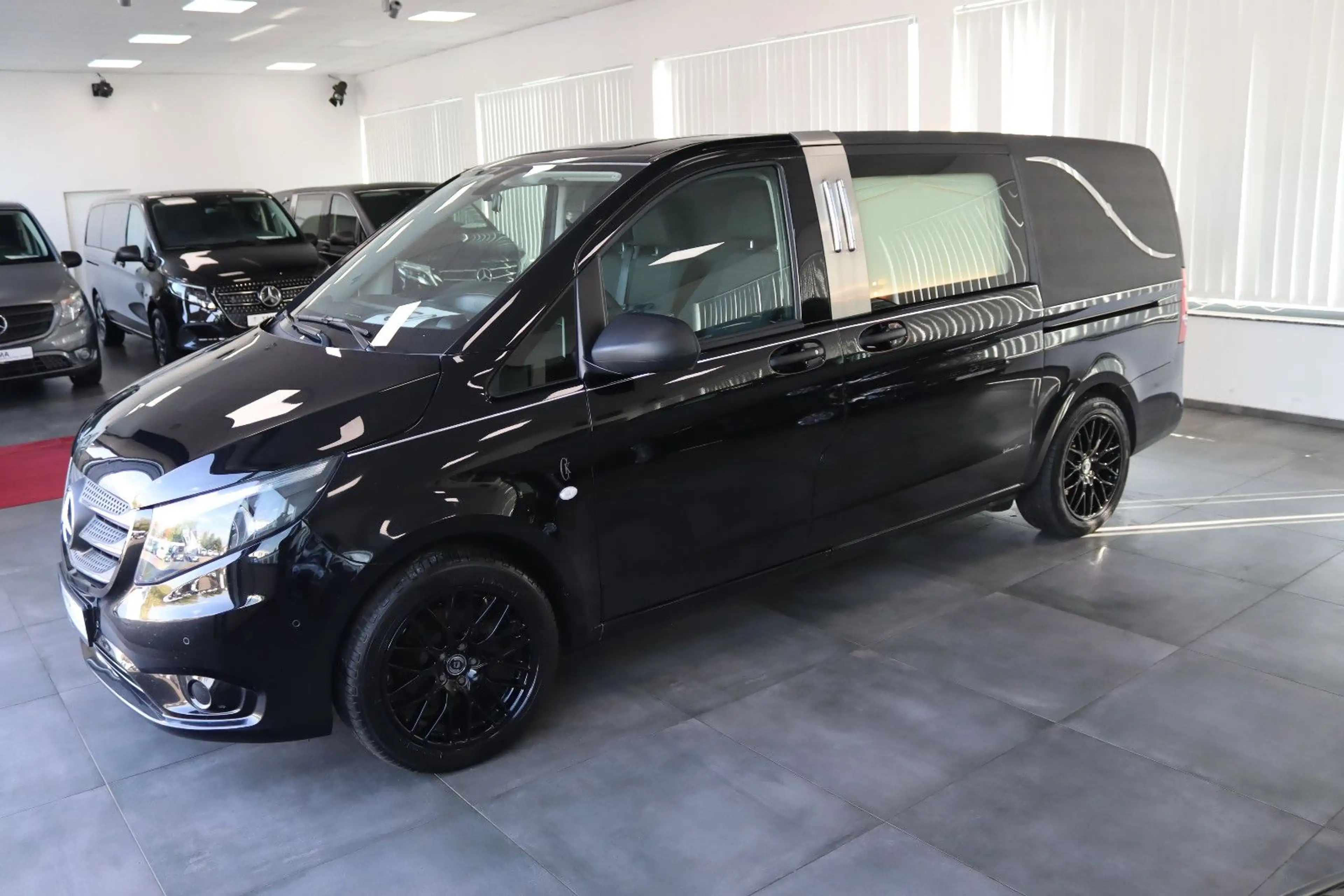 Mercedes-Benz Vito Kuhlmann Cars Bestattungswagen / Leichenwagen