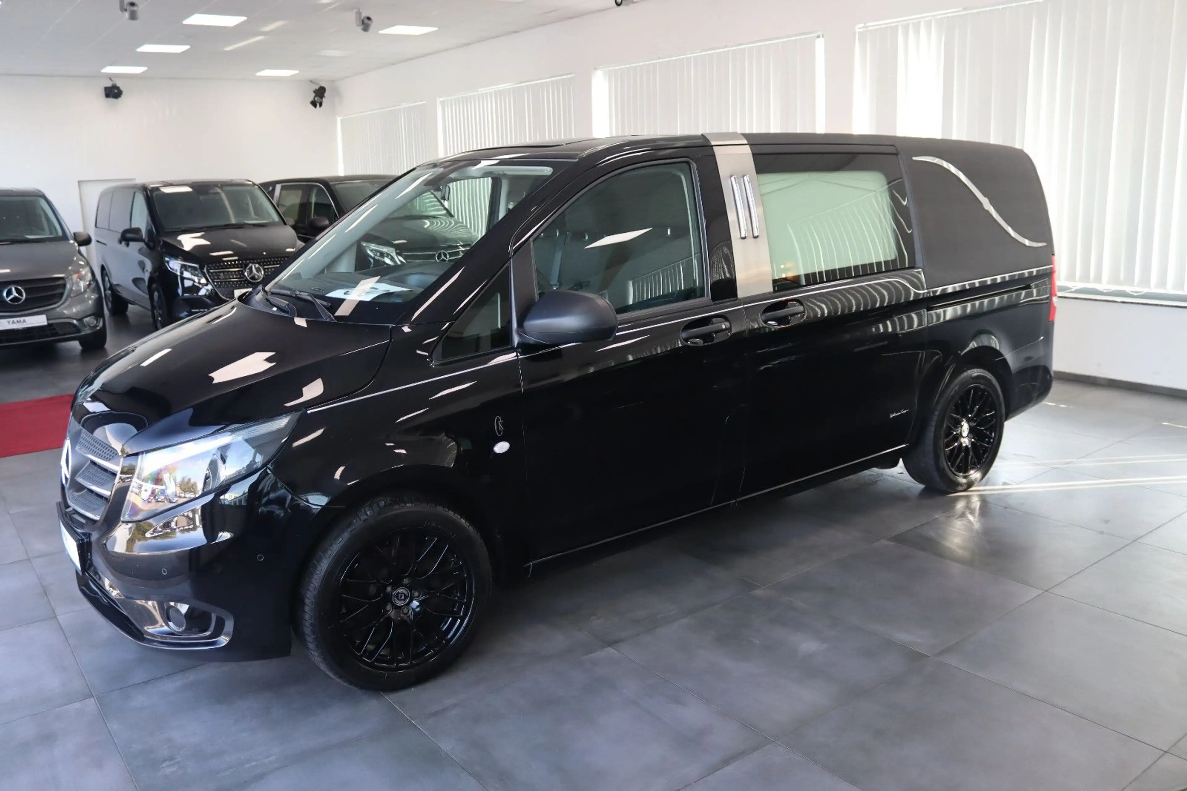Mercedes-Benz Vito Kuhlmann Cars Bestattungswagen / Leichenwagen — photo 2