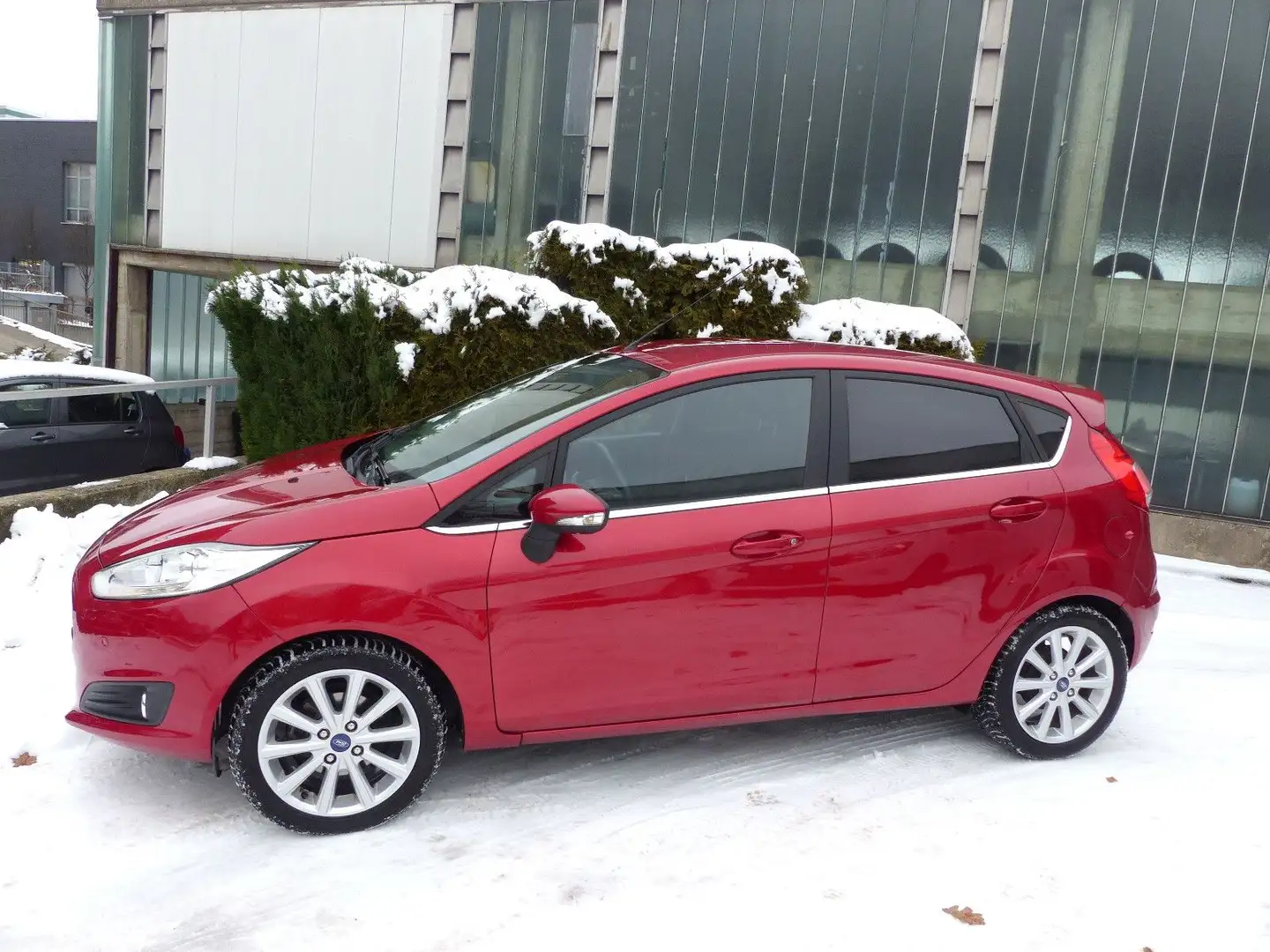 Ford Fiesta Titanium Automatik/Klimaaut/PDC/Sitzheiz. Rouge - 1