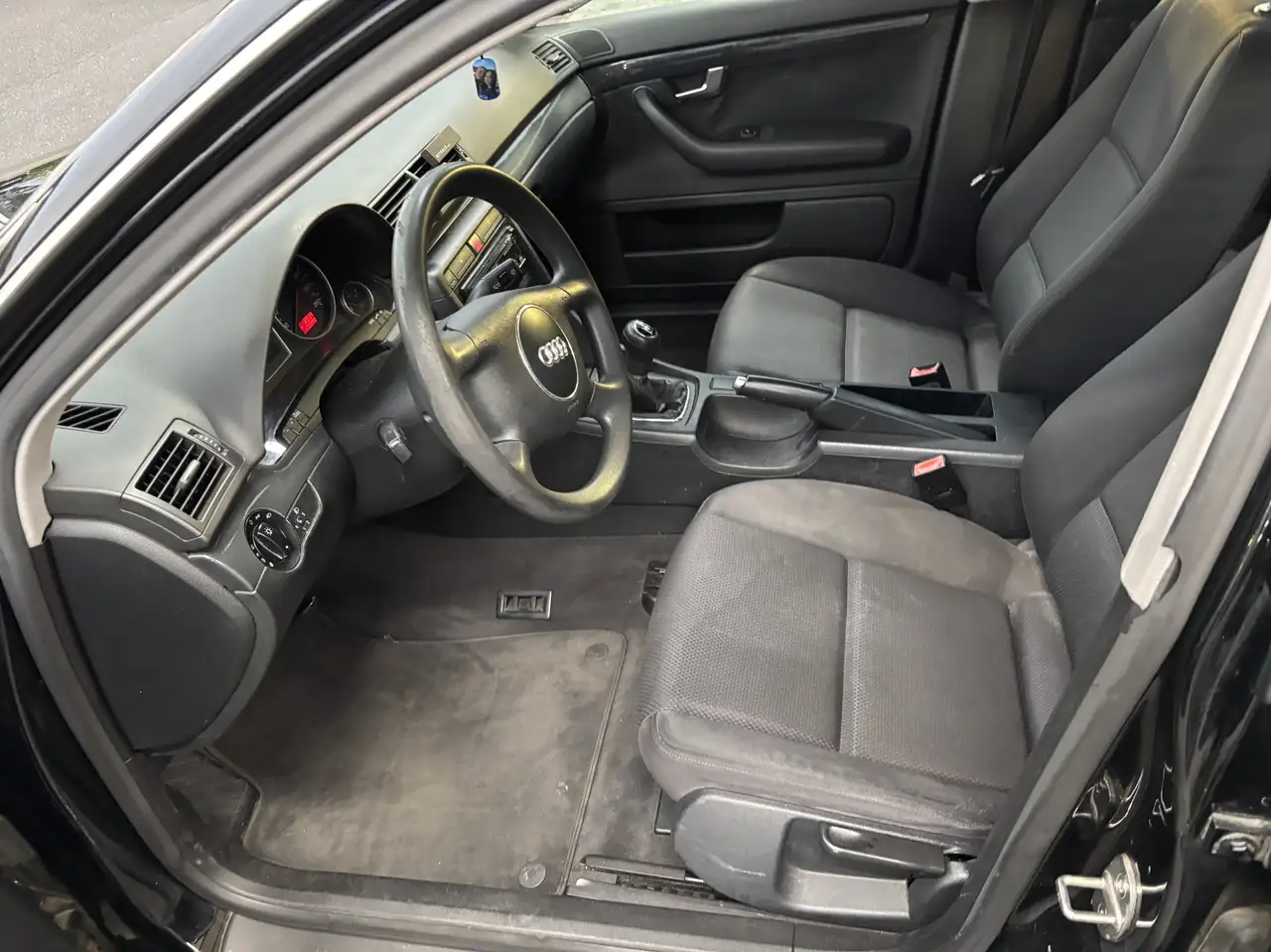 Audi A4 2.0, foto 4
