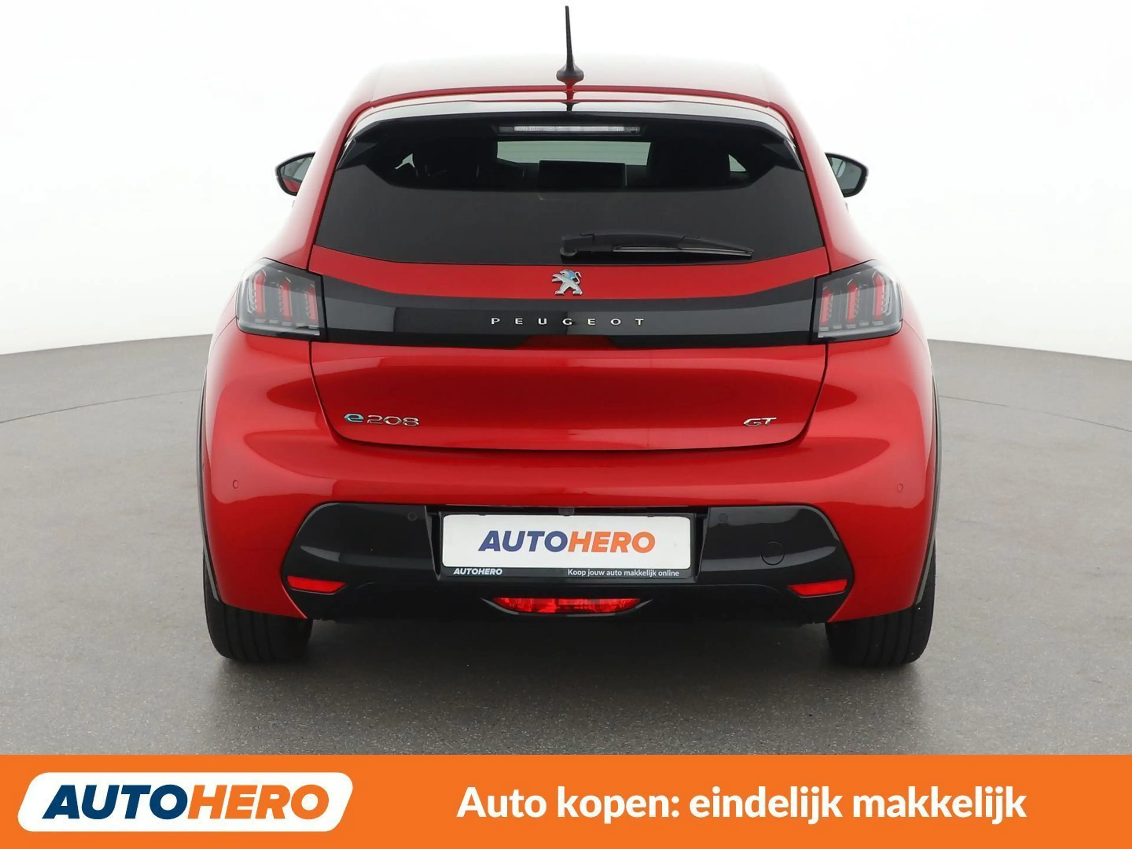 Peugeot e-208 electric drive 100 kW e GT — photo 5