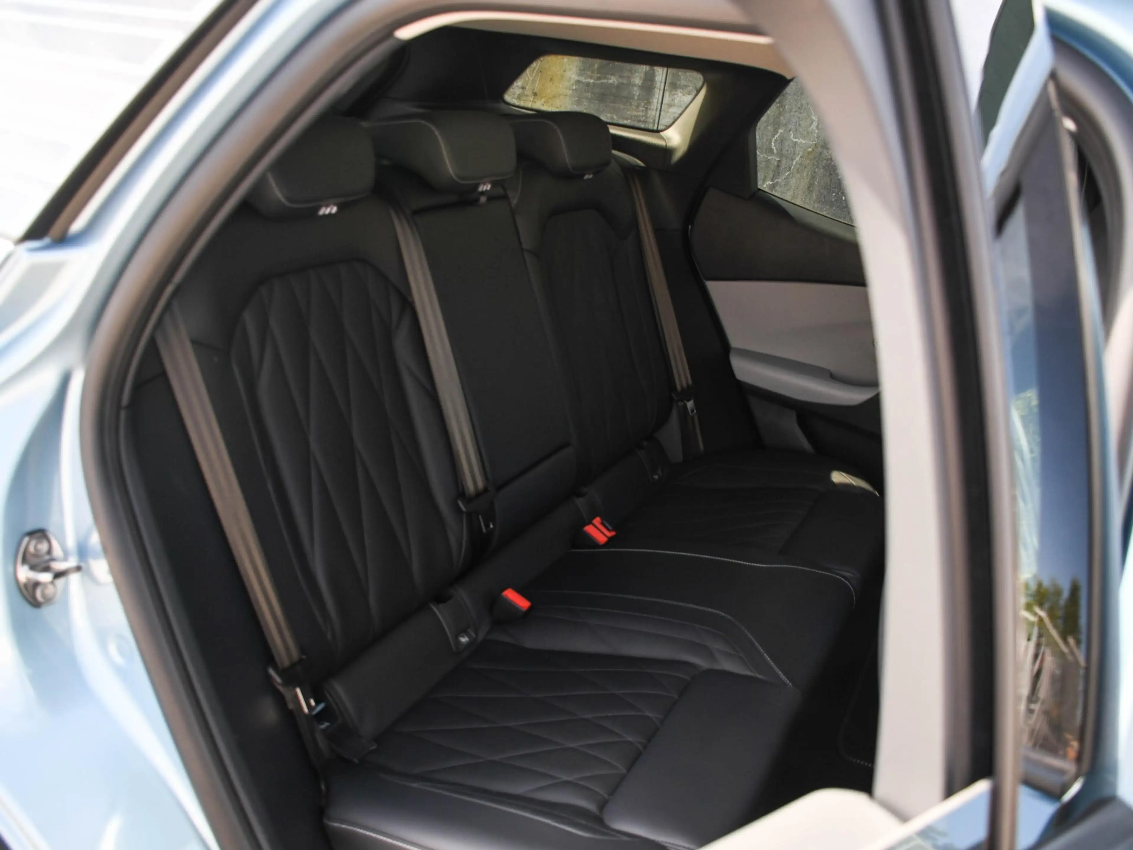 Ford Explorer Premium Extended Range 77kWh 286pk Automaat LEDER — photo 11