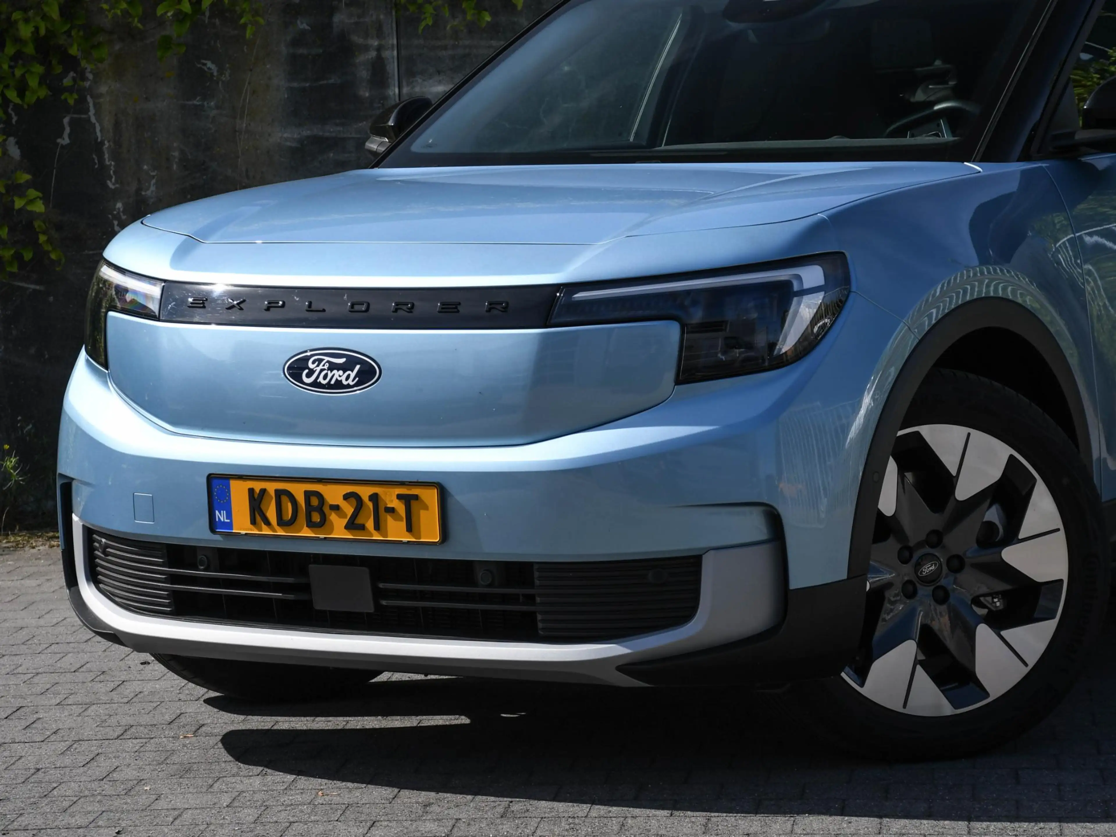 Ford Explorer Premium Extended Range 77kWh 286pk Automaat LEDER — photo 2