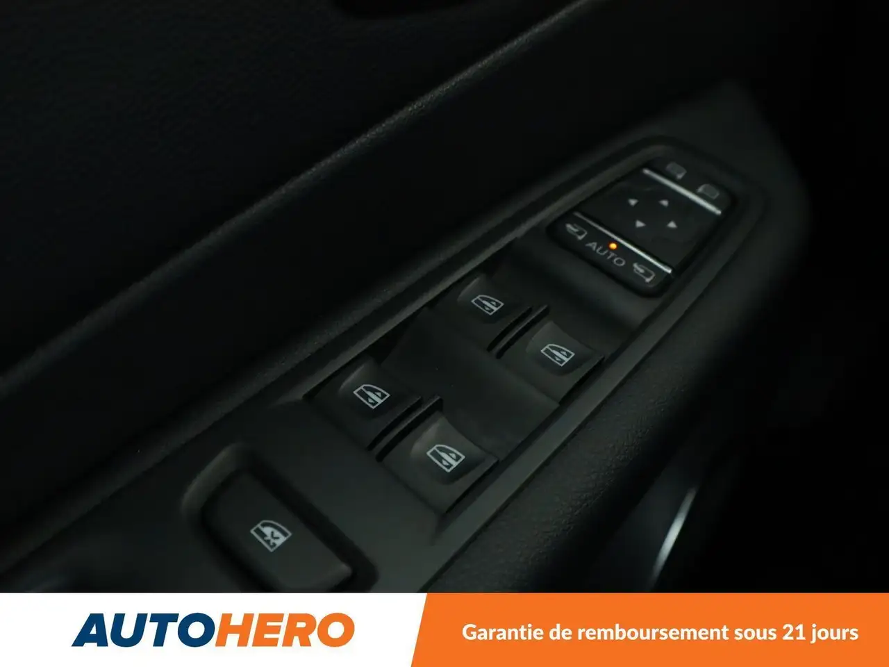 Renault Captur — photo 30