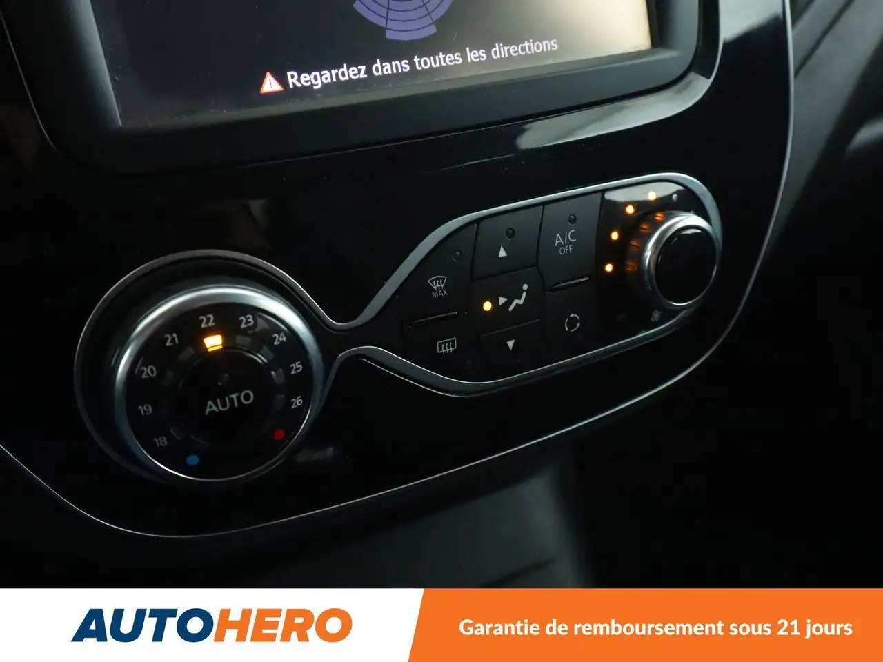 Renault Captur — photo 26