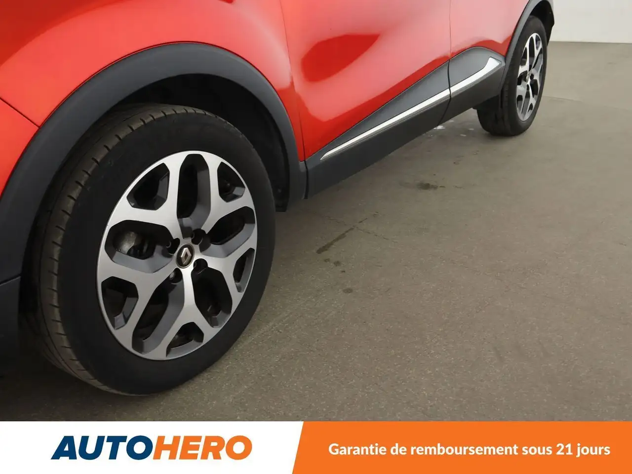 Renault Captur — photo 32