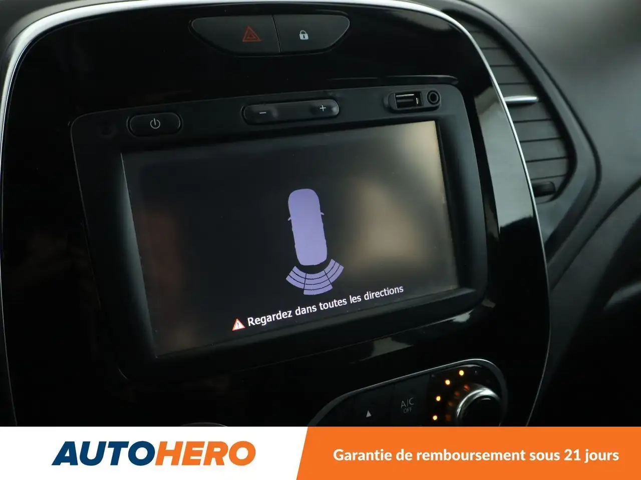 Renault Captur — photo 25