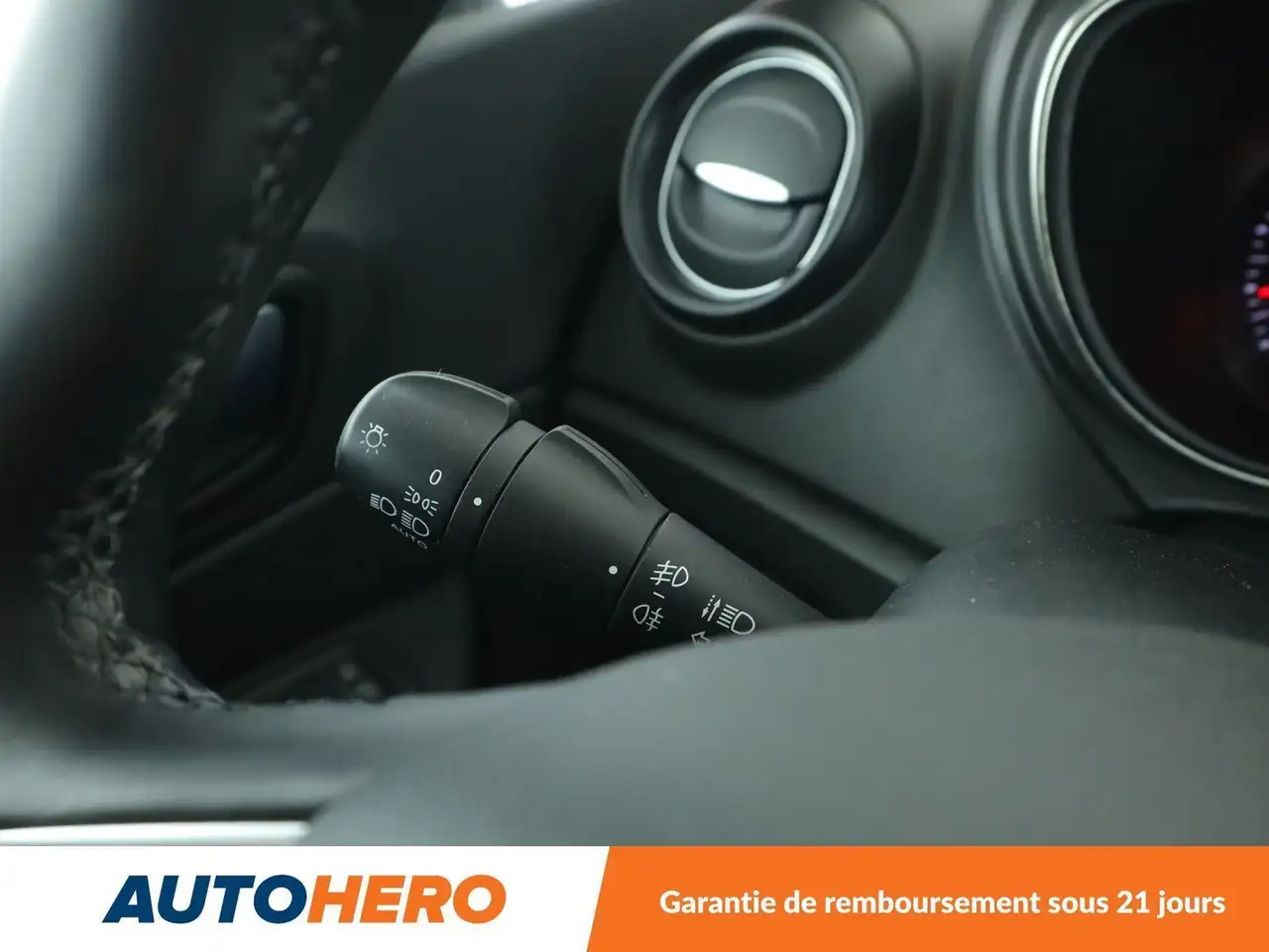 Renault Captur — photo 29