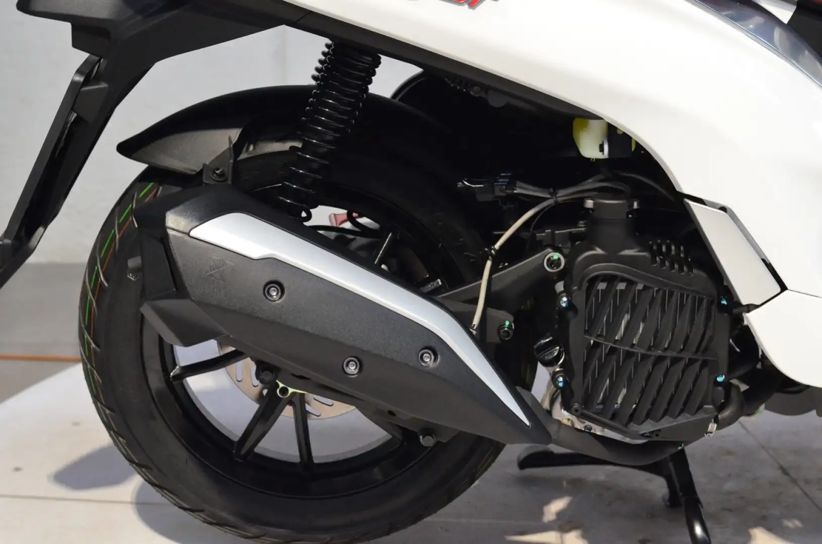 SYM Symphony 125 ST  - BAULETTO SYM IN TINTA - PRONTA CONSEGNA Alb - 2