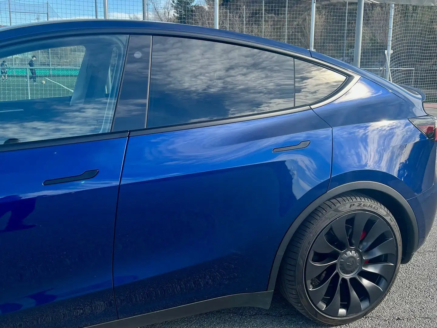 Tesla Model Y Performance AWD Modrá - 2