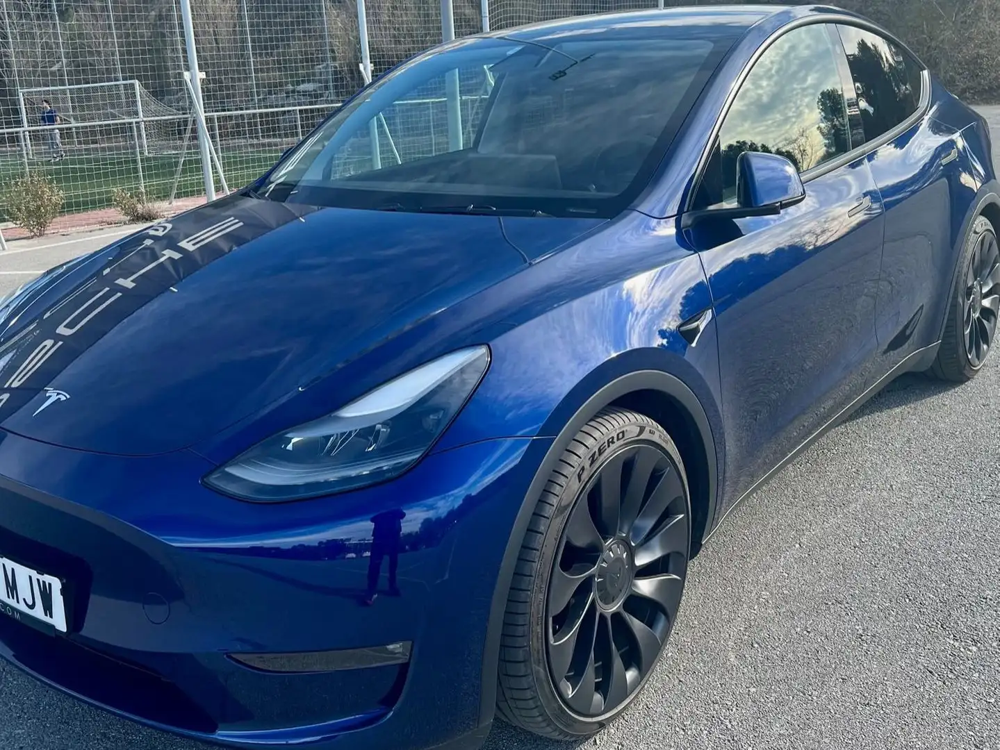 Tesla Model Y Performance AWD Modrá - 1
