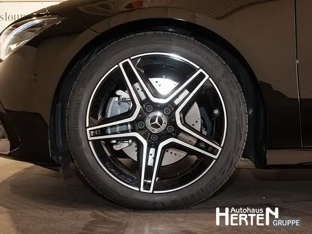 Mercedes-Benz Cla view 5